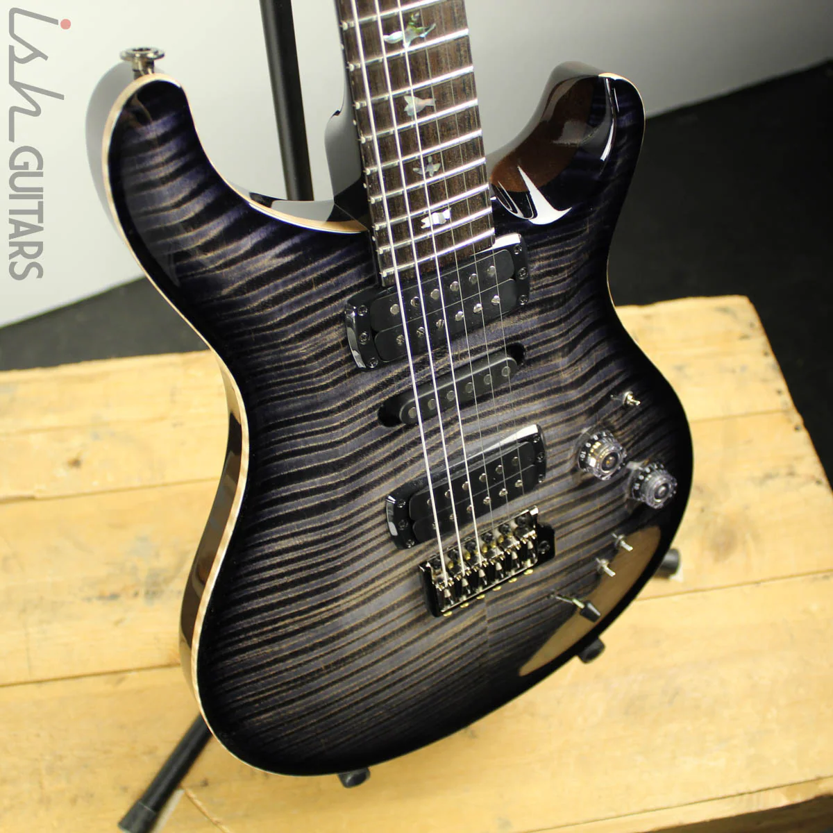 2019 PRS Modern Eagle V Private Stock Limited Frostbite Glow Smoked Purple Burst - Image 5