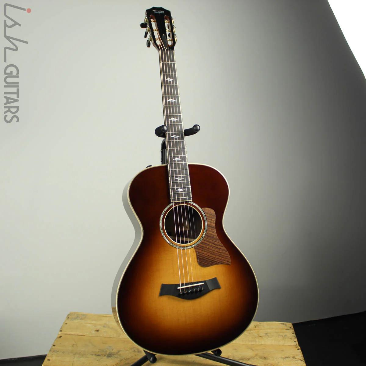 Taylor 812e 12-Fret Grand Concert Sunburst - Image 2