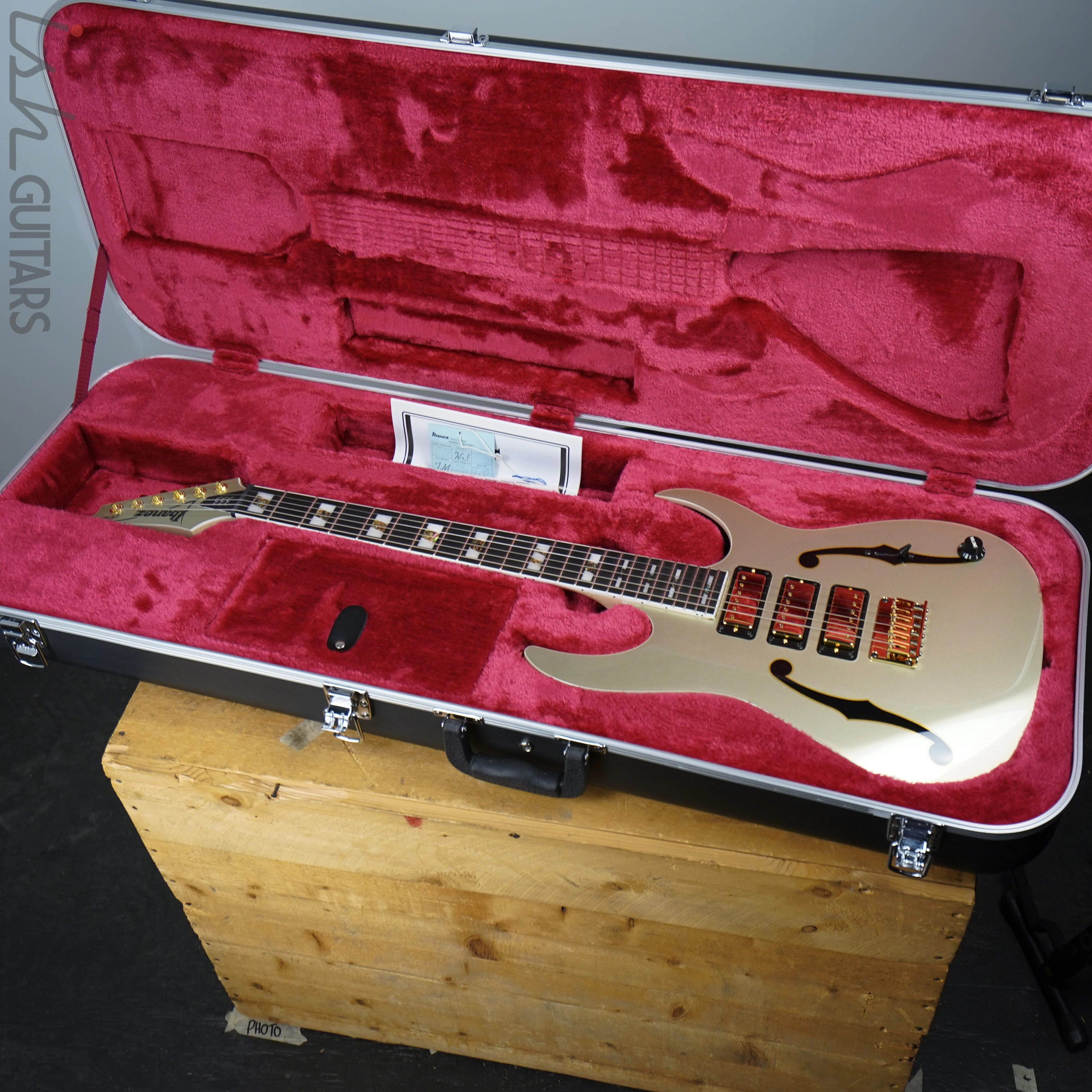 2020 Ibanez Paul Gilbert PGM333 Limited Edition 30th Anniversary Champagne Gold - Image 13
