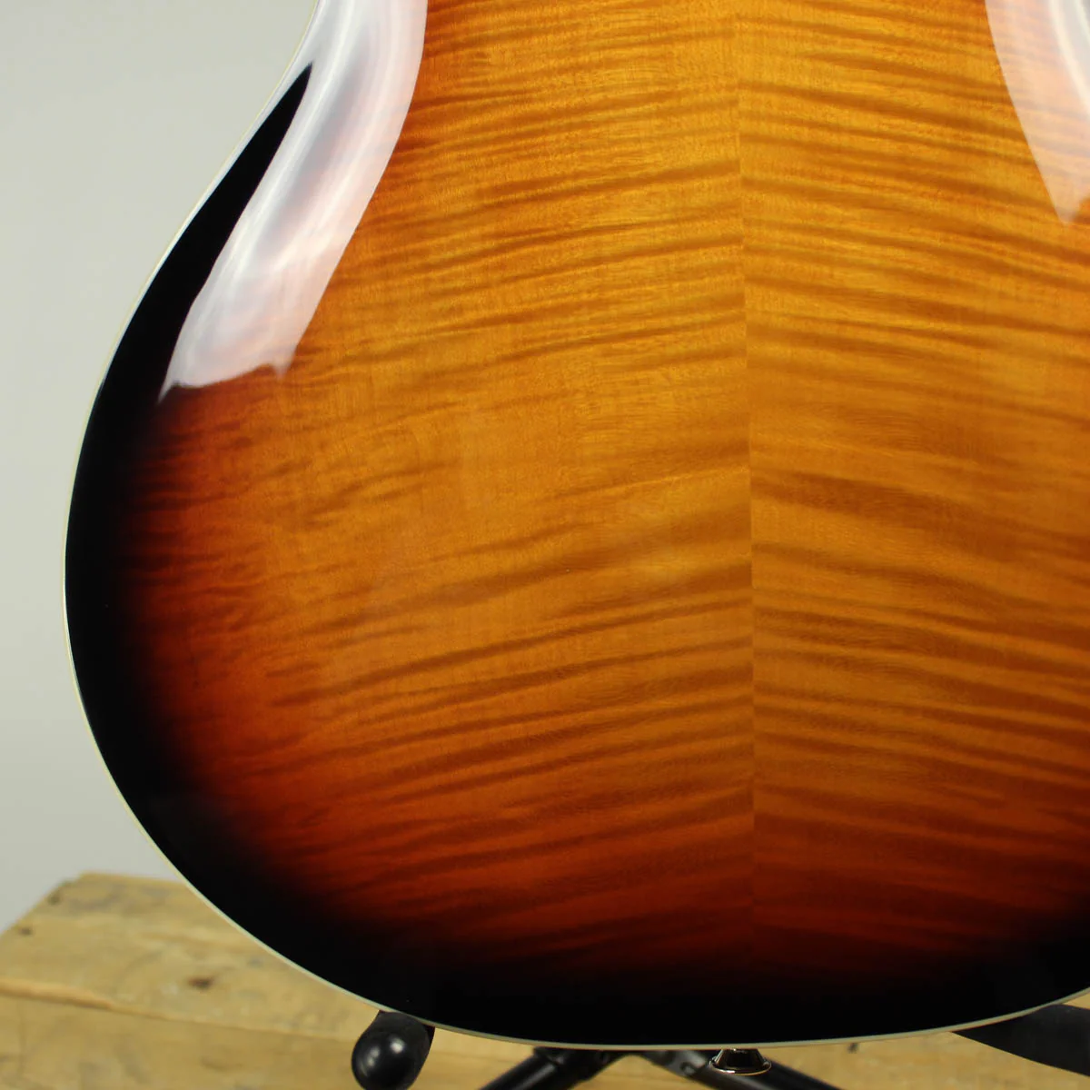 2020 PRS SE Hollowbody II Tricolor Sunburst - Image 8