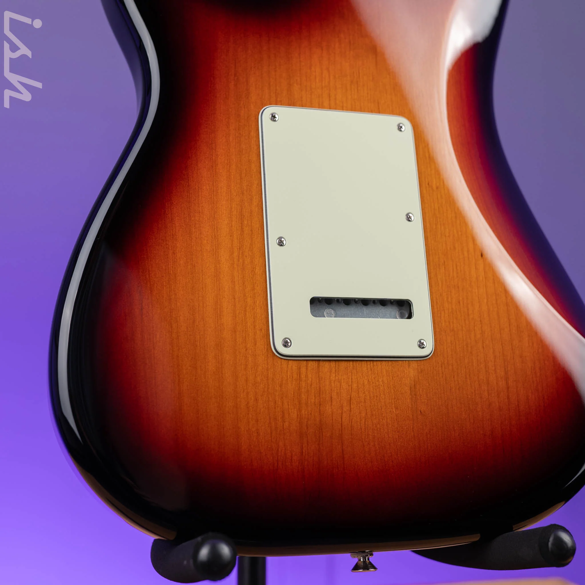 2021 Fender Player Plus Stratocaster Tobacco Sunburst - Image 13