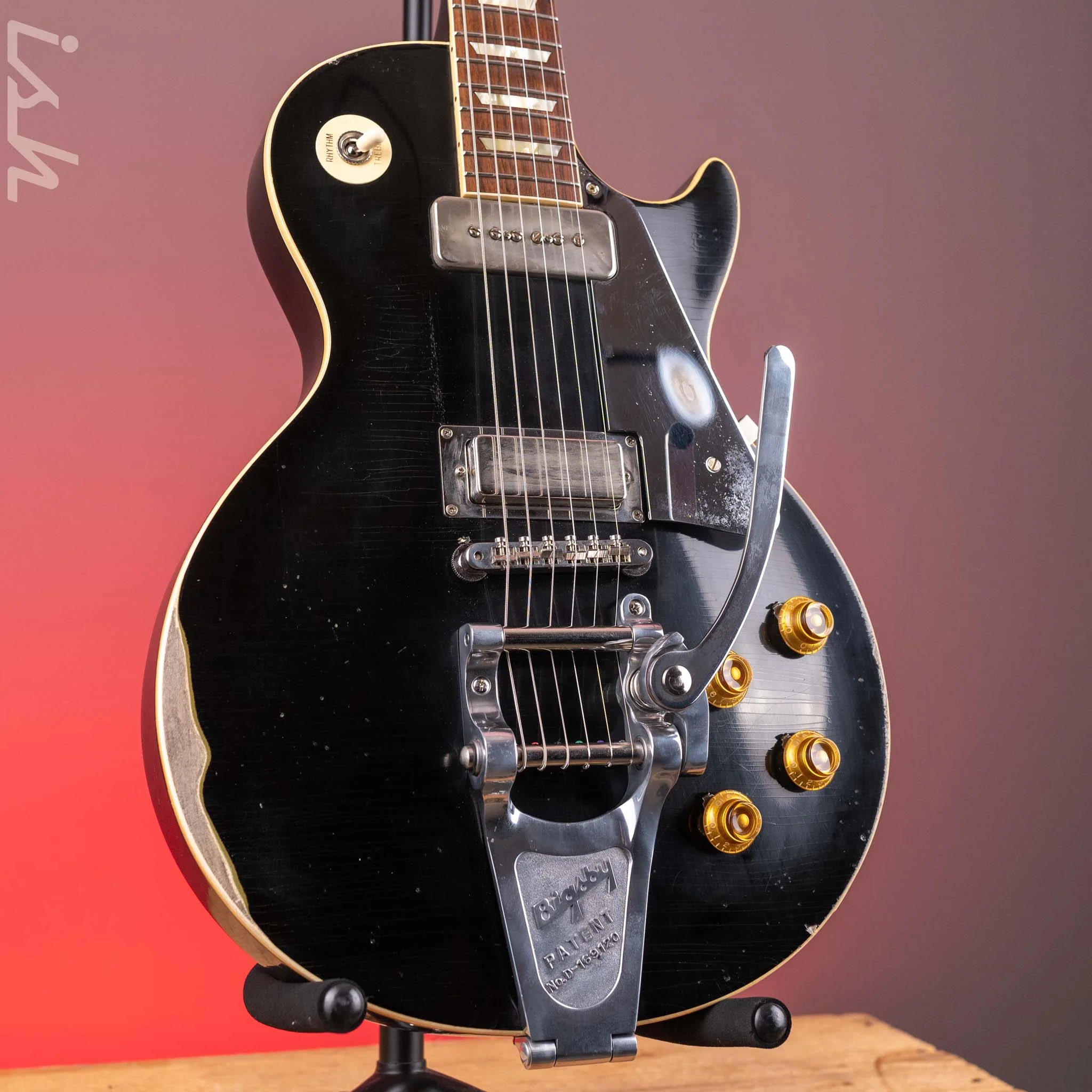 2021 Gibson Murphy Lab Heavy Relic Les Paul Standard 1956 Reissue Black Over Gold w/ Bigsby