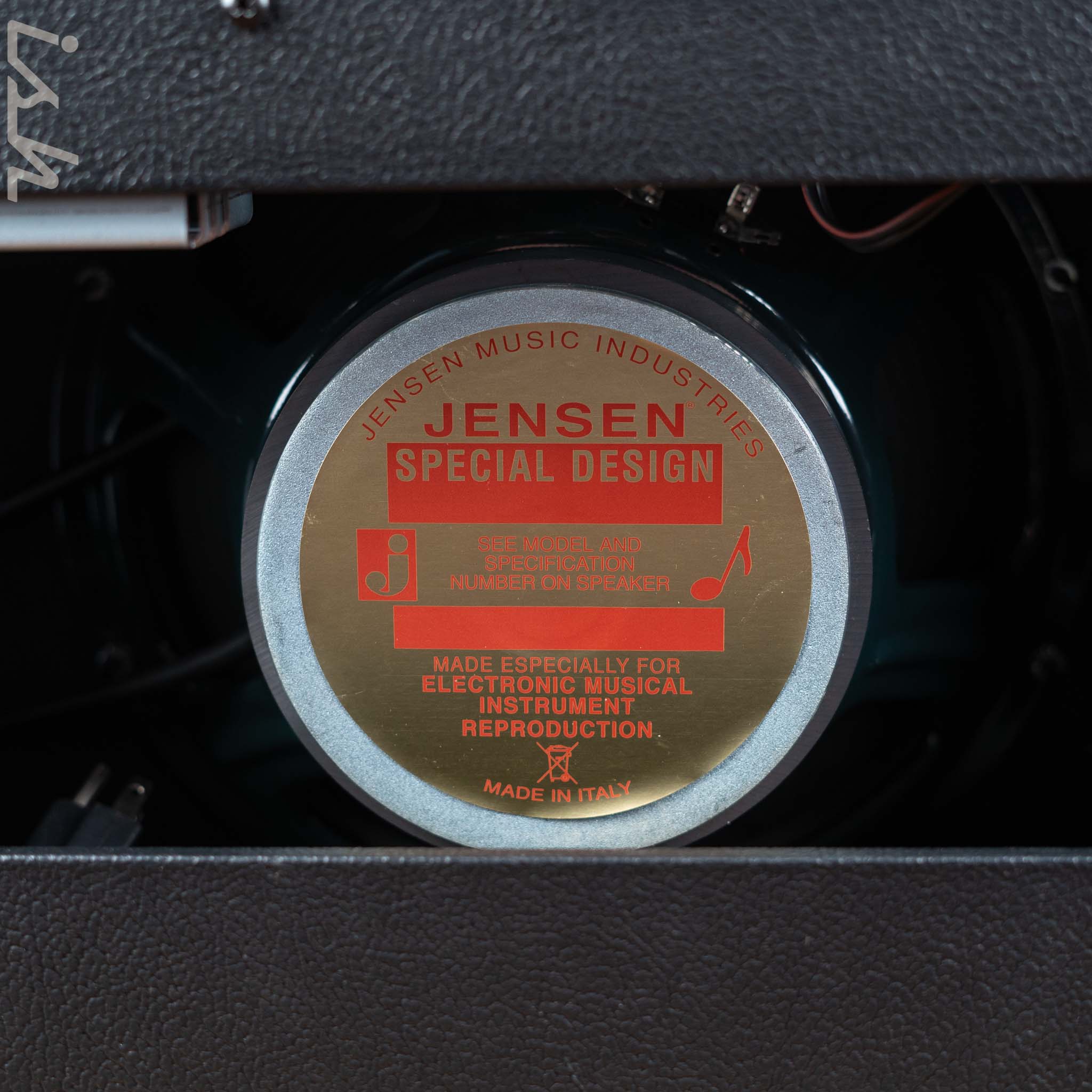 2022 Fender '65 Deluxe Reverb Combo Amp - Image 8