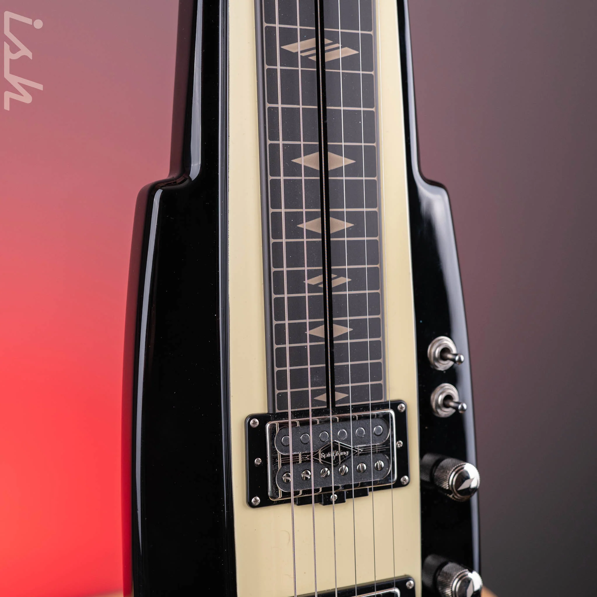 2023 Duesenberg Lapsteel Black/Ivory - Image 3