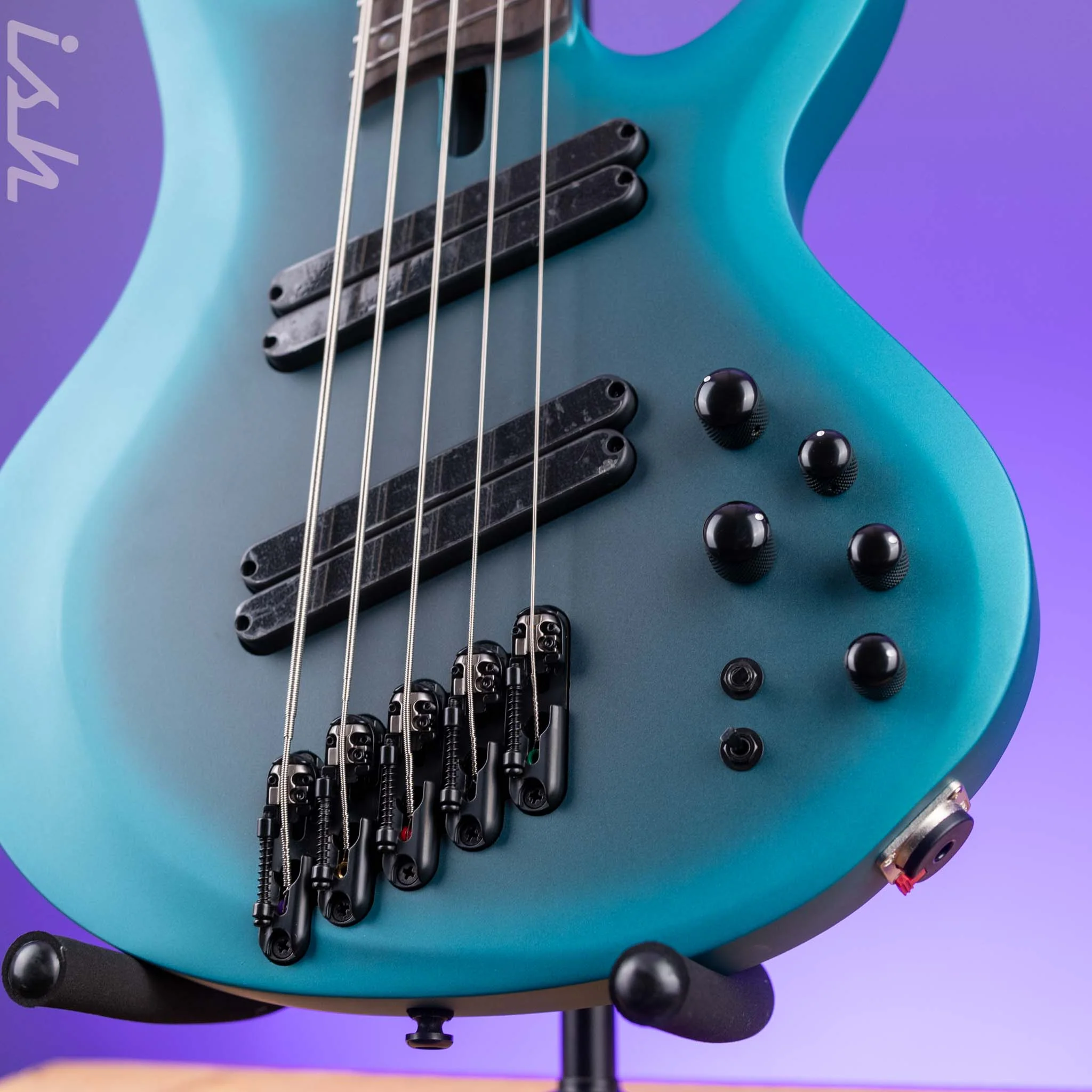 Ibanez BTB605MS Multi-Scale 5-String Bass Cerulean Aura Burst Matte Demo - Image 4