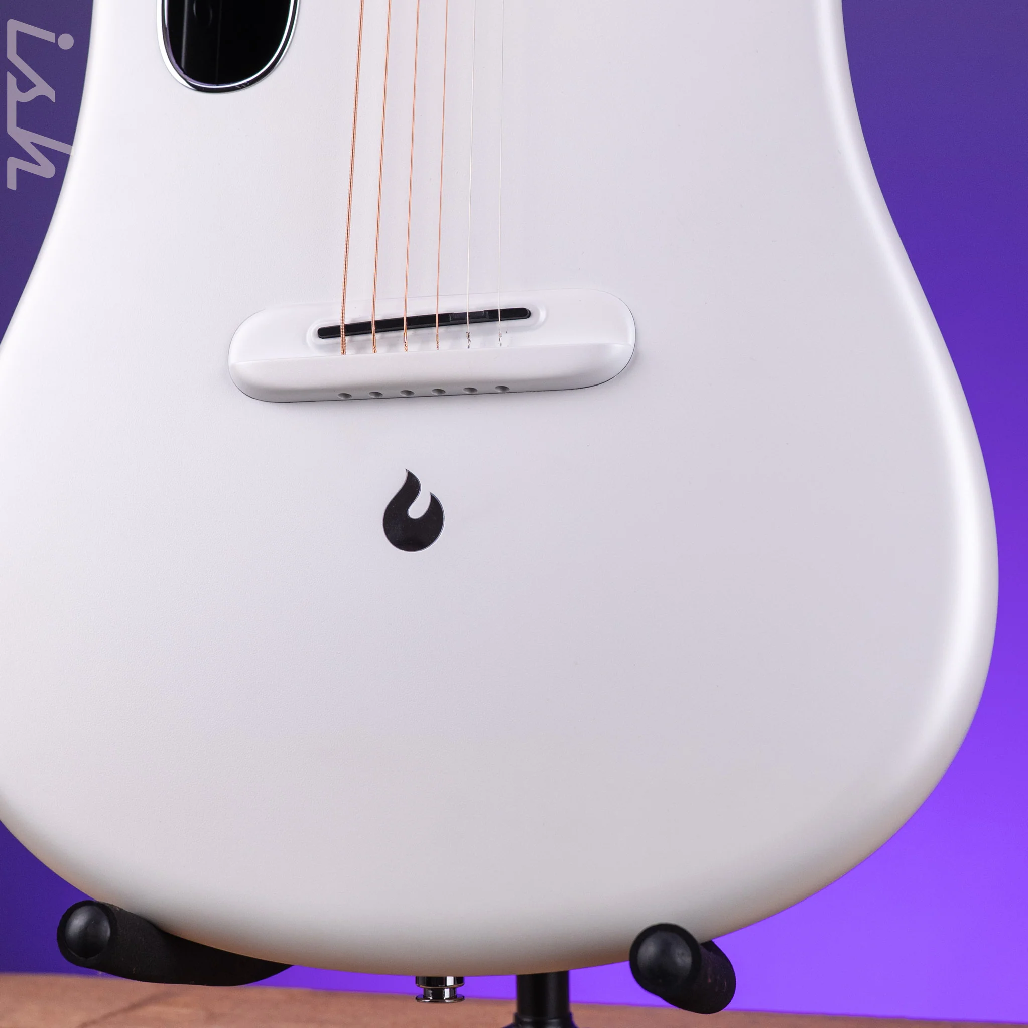 2023 LAVA ME 4 Carbon 38" Smart Acoustic-Electric Guitar White (w/ Airflow Bag) - Image 5