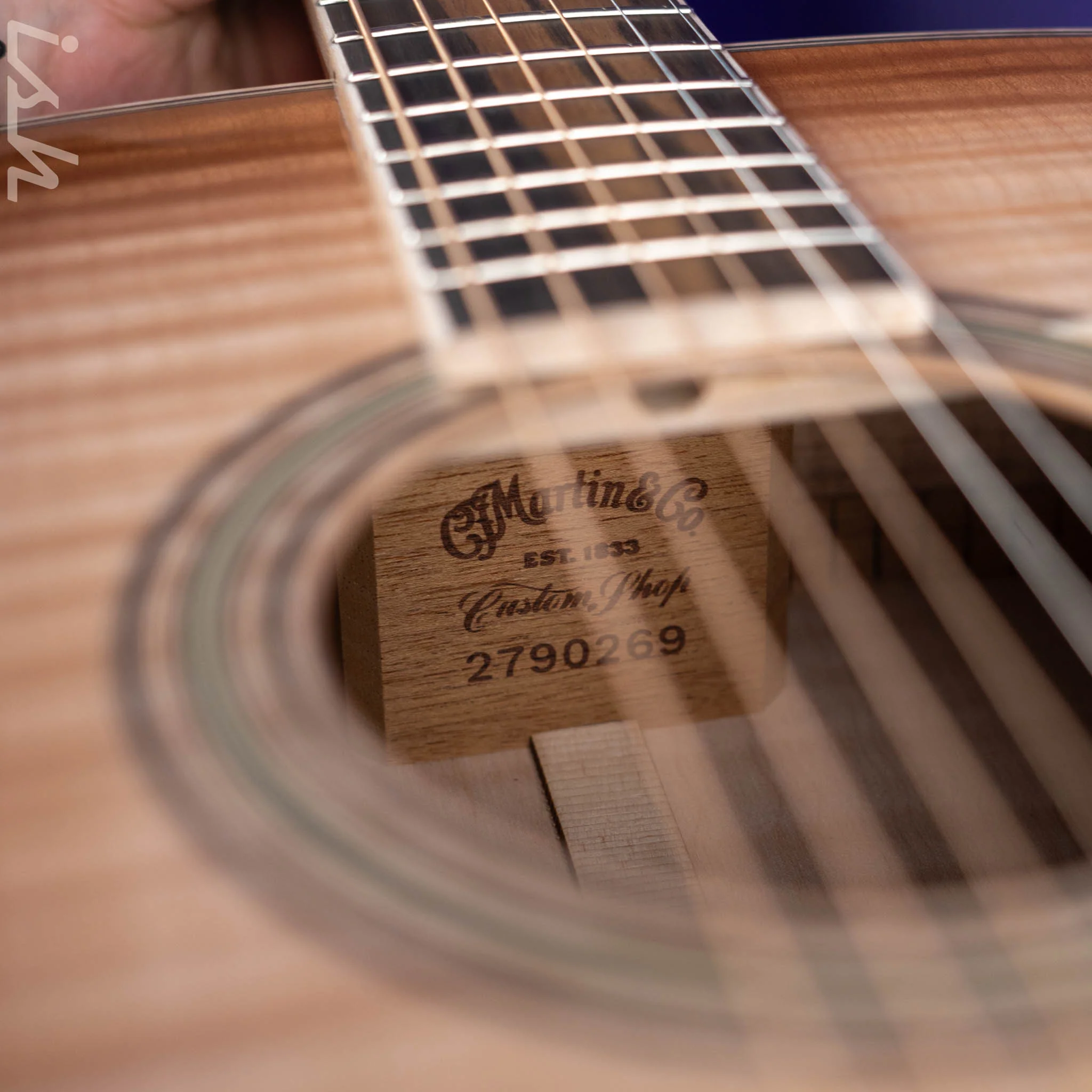Martin Custom Shop Grand Jumbo J-14F Flamed Maple Toasted Burst - Image 14