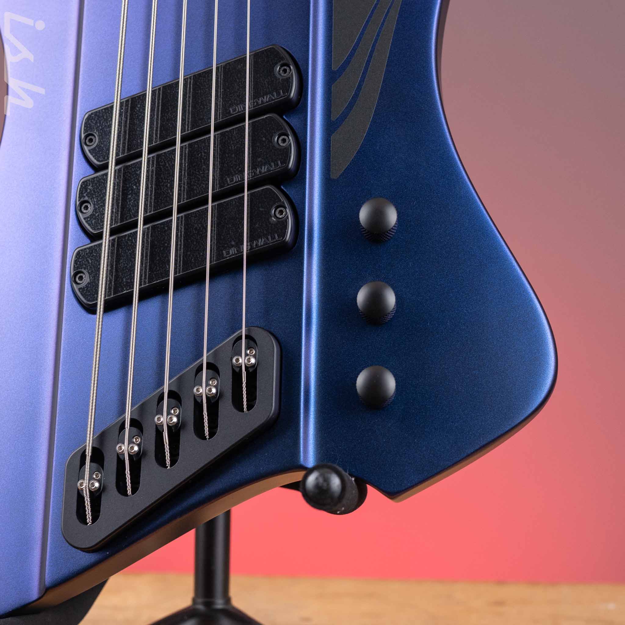 Dingwall D-Roc Standard 5-String Matte Blue to Purple Colorshift - Image 4