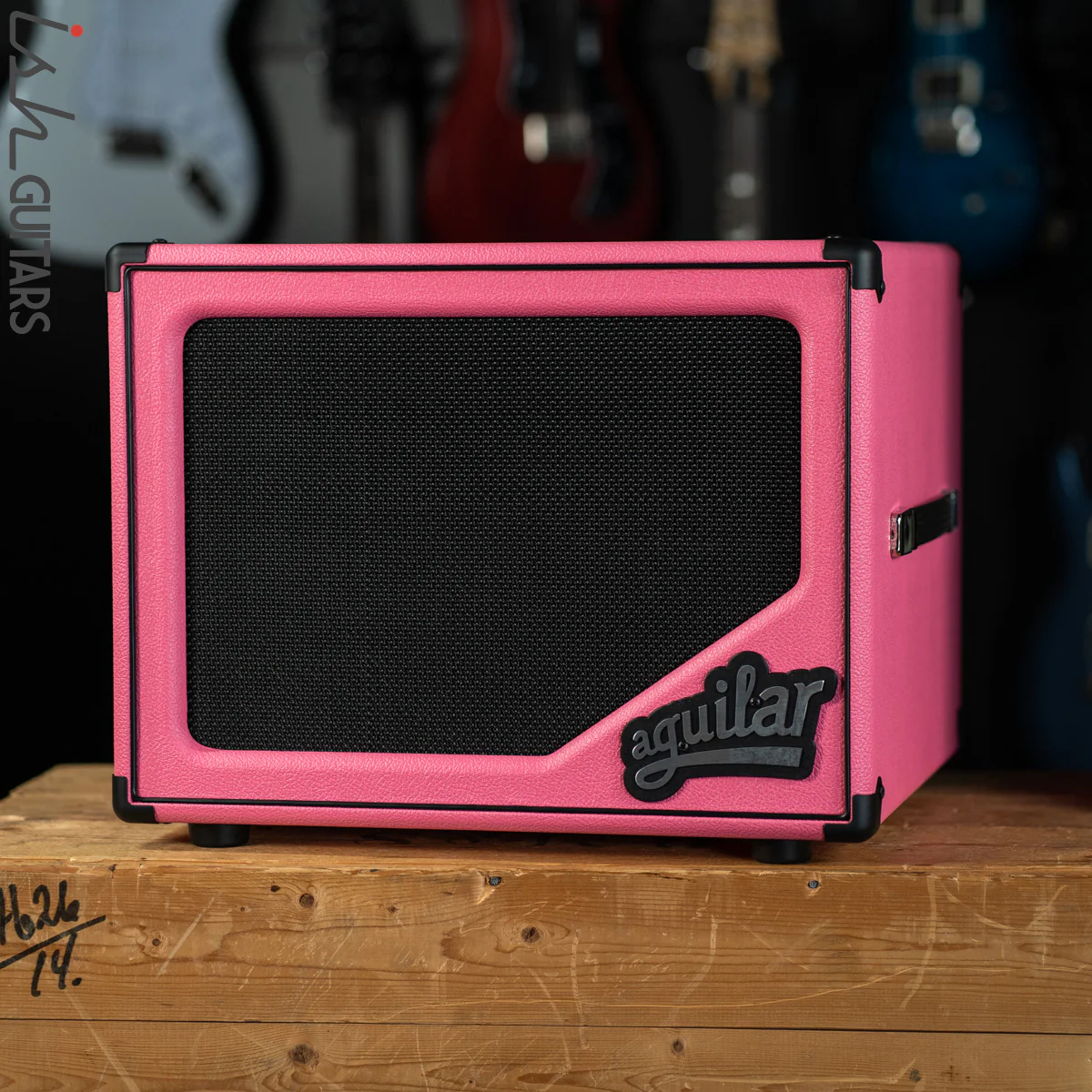 Aguilar SL112 1x12 250-Watt Breast Cancer Awareness Special Edition Bass Cabinet