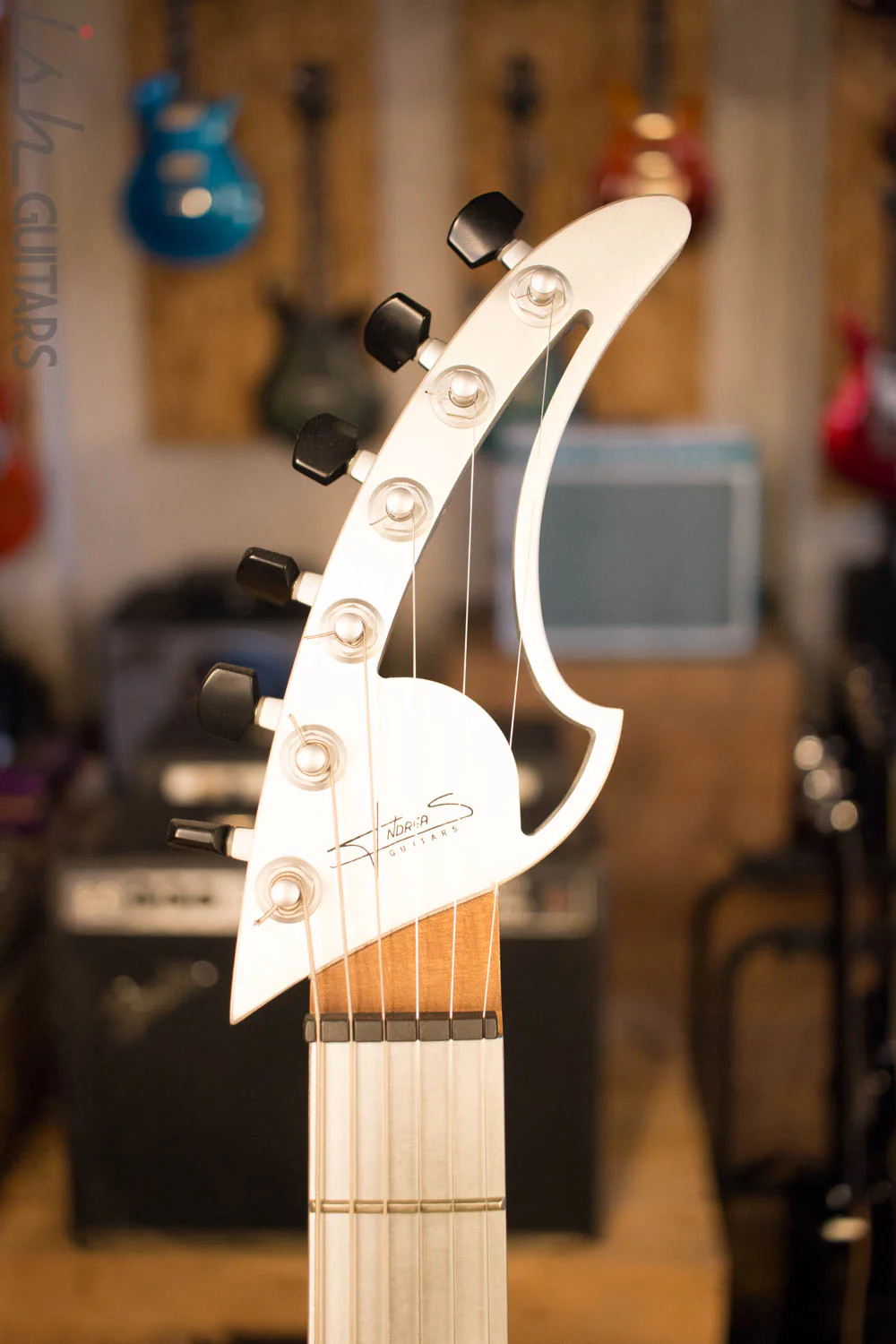 Andreas Guitars Feirce Shark Aluminum Fretboard Rare - Image 5