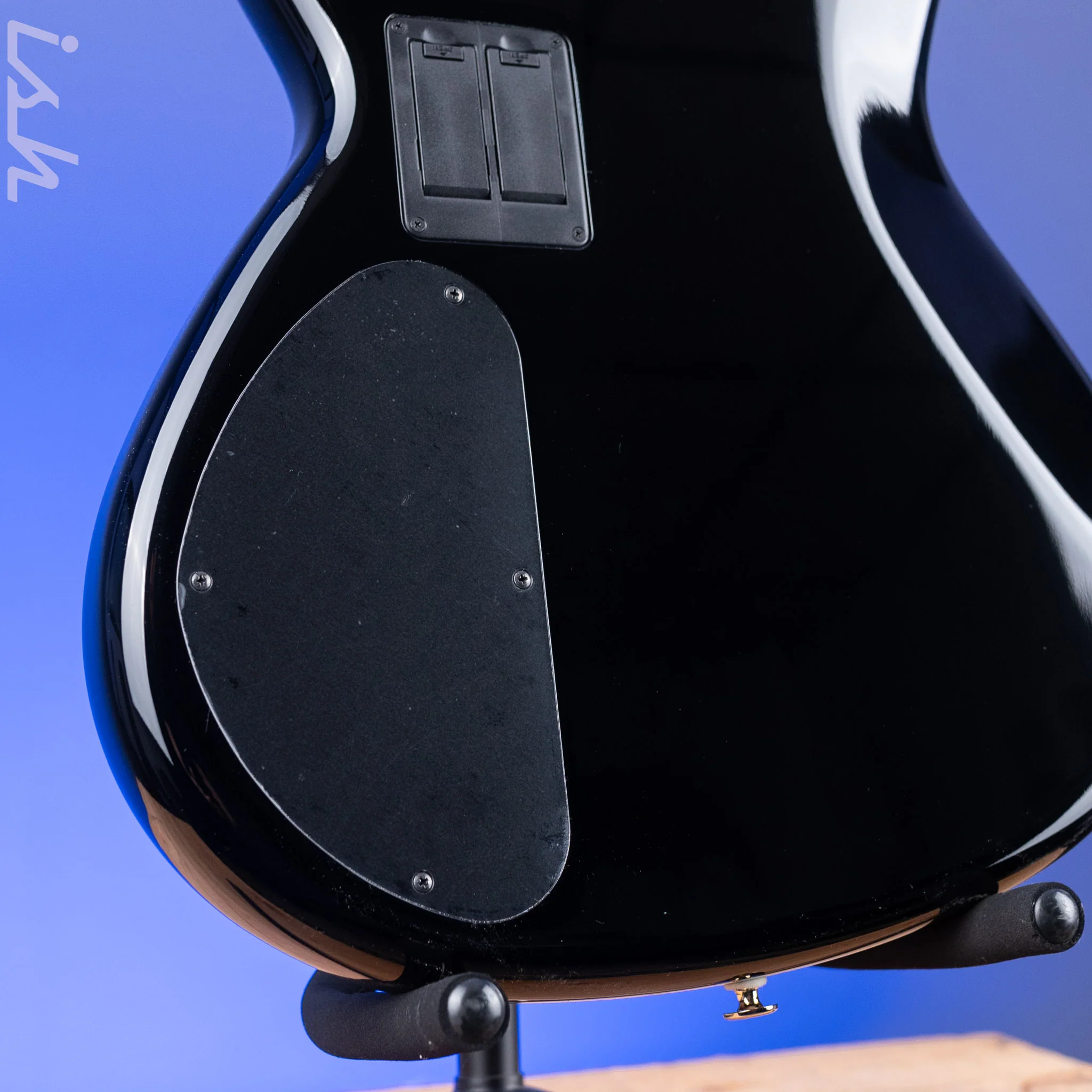 Aria Pro II SB-1000 4-String Bass Solid Black - Image 10