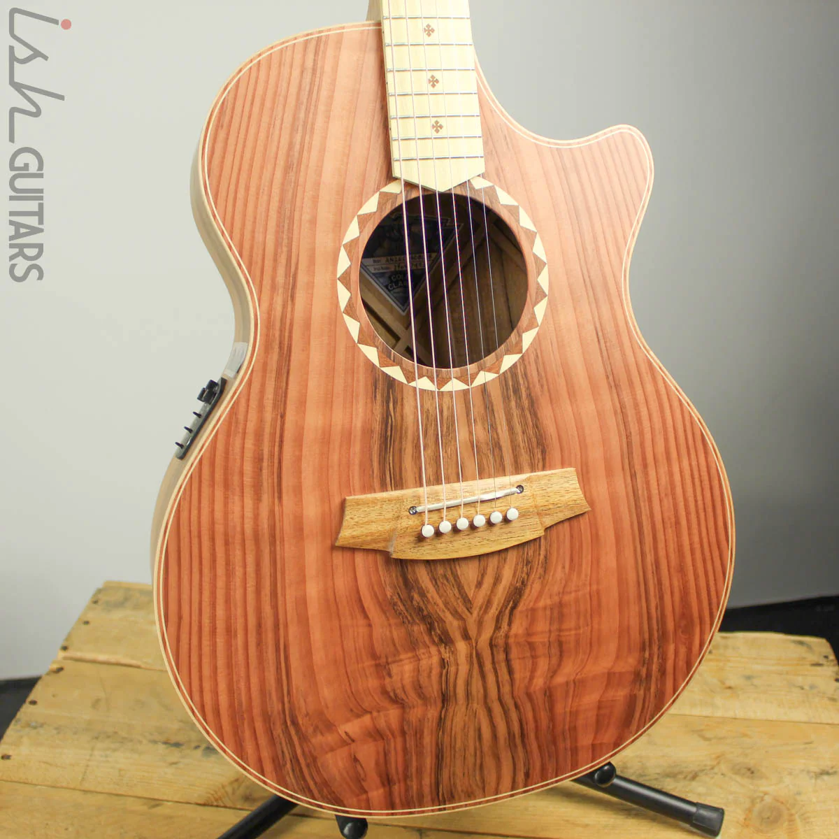 Cole Clark Angel AN2EC-RDBLSB Redwood Top w/ Blackwood Back and Sides