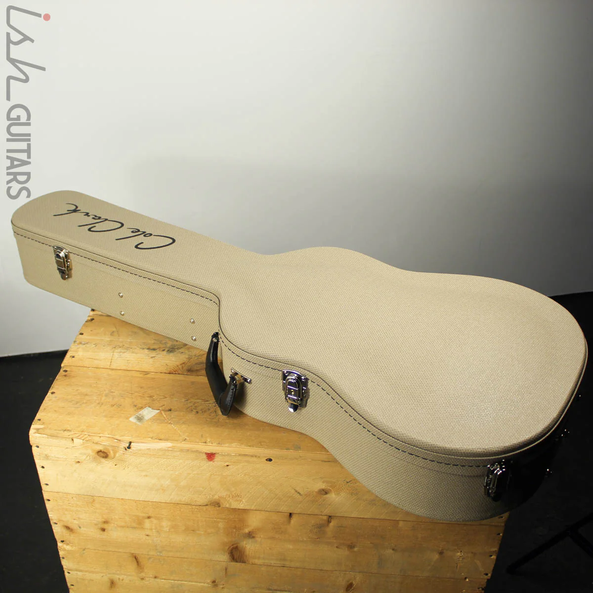 Cole Clark Fat Lady FL2EC-BLBL Sunburst Australian Blackwood - Image 5
