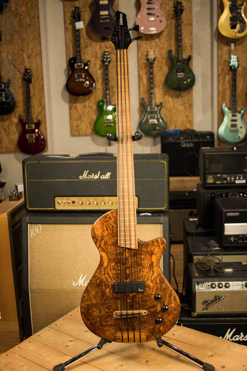 Veillette Paris Four String Fretless Bass Poplar Walnut Natural - Image 2