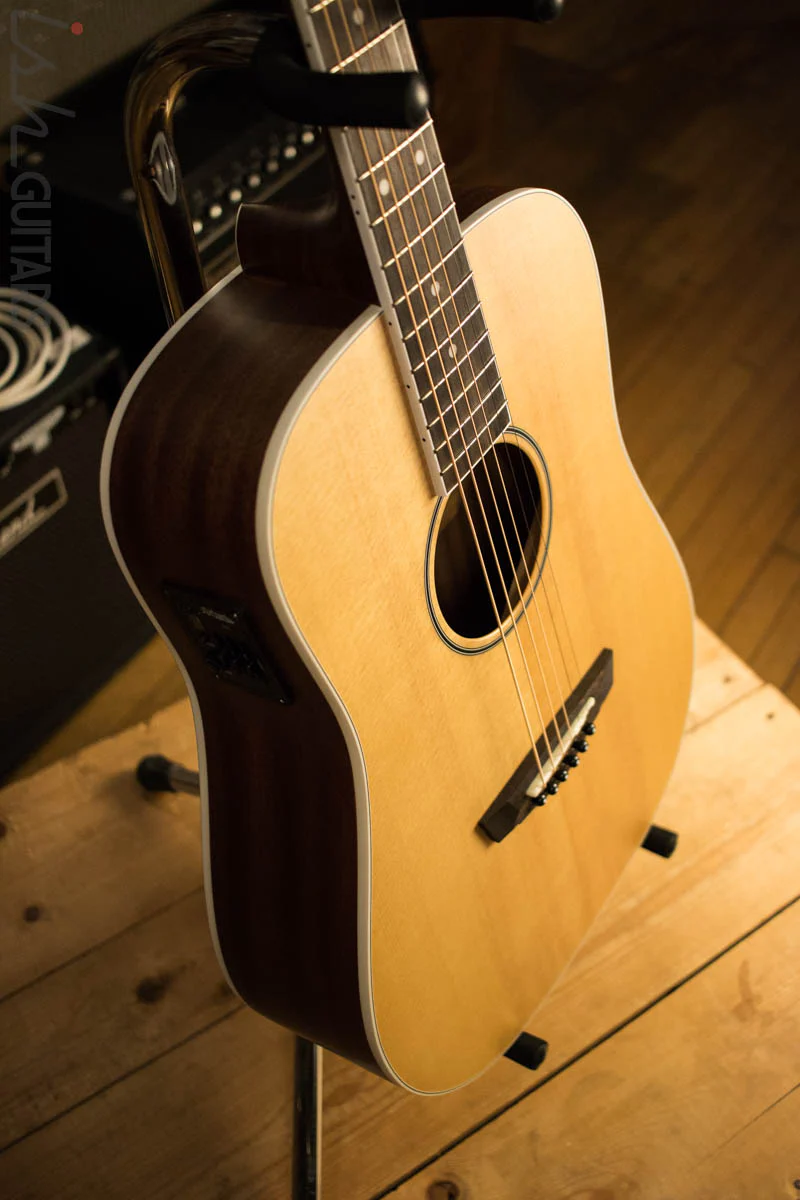 D’Angelico Premier Niagara Acoustic Guitar Spruce Top Natural Finish - Image 6