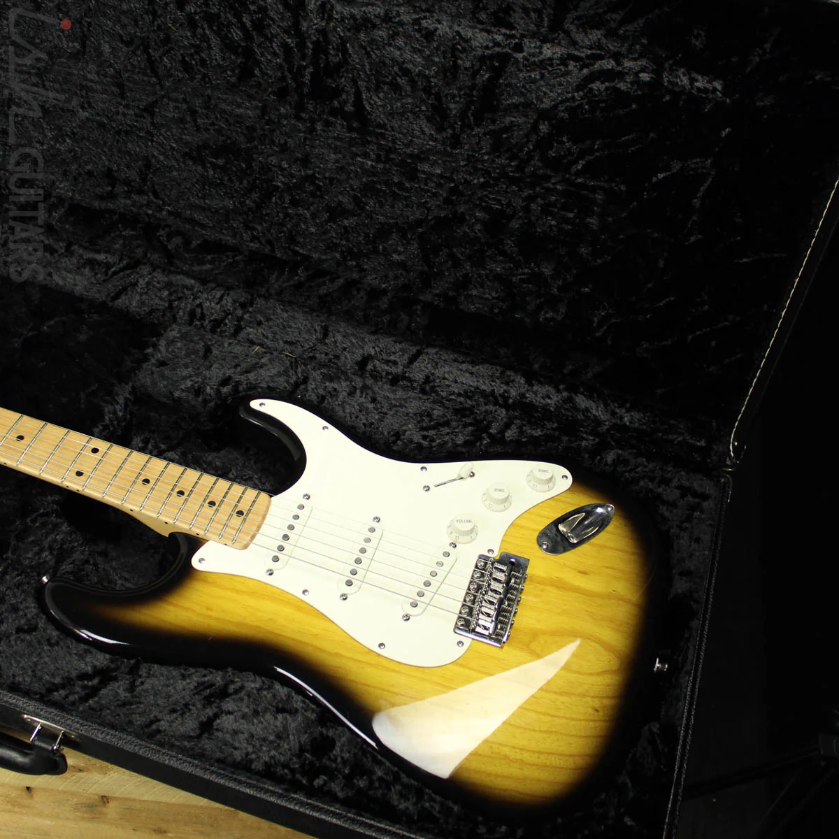 2014 D’Pergo Vintage Limited Strat Tobacco Sunburst - Image 14