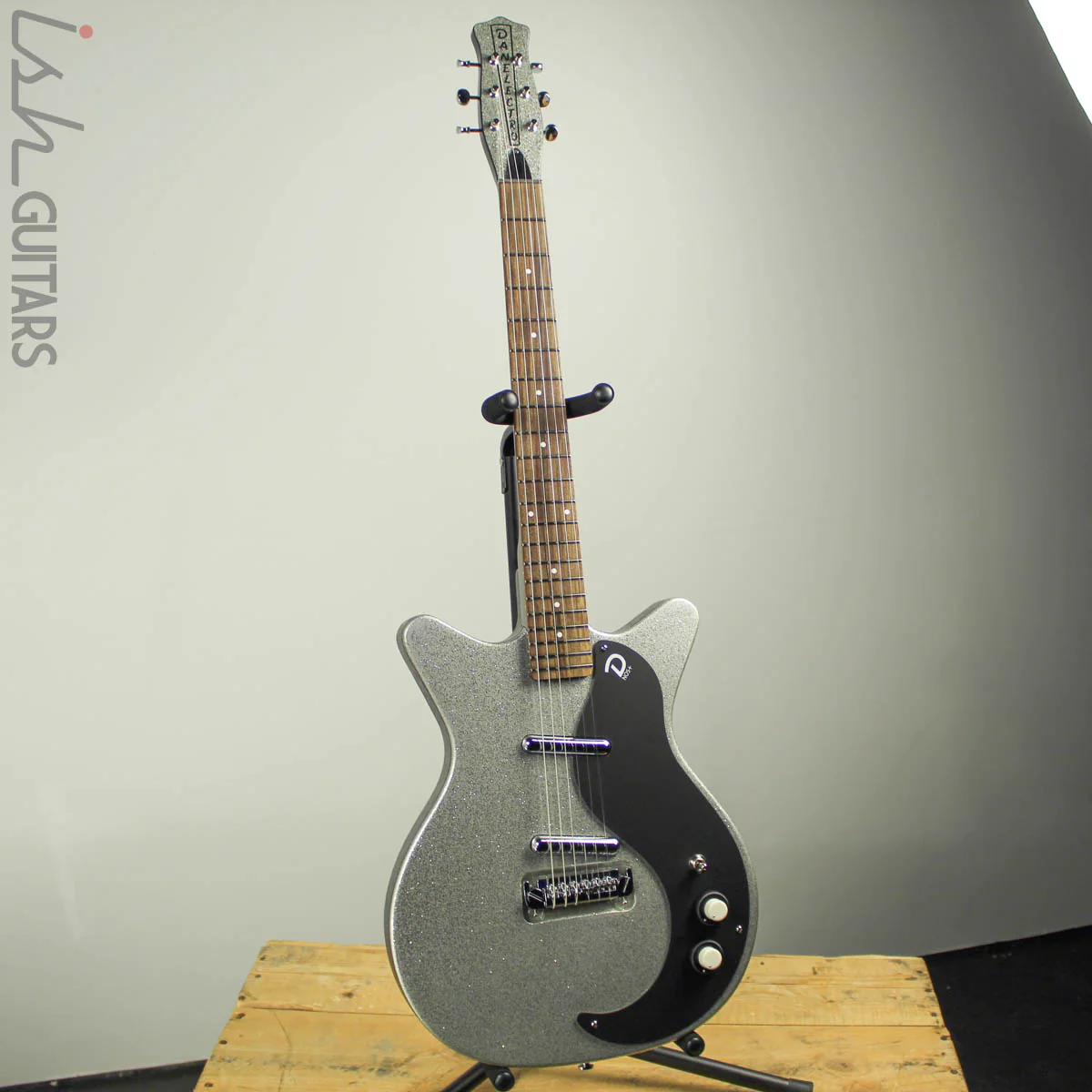 Danelectro 59M NOS+ 60th Anniversary Edition Silver Metalflake - Image 2