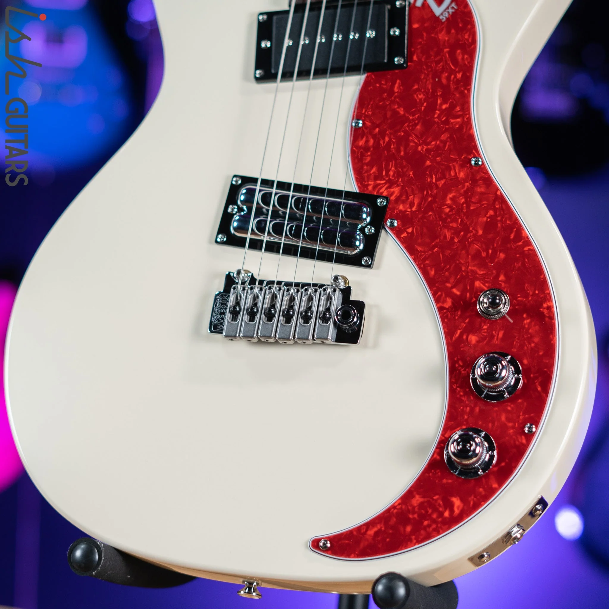 Danelectro '59XT Electric Guitar Vintage Cream - Image 3