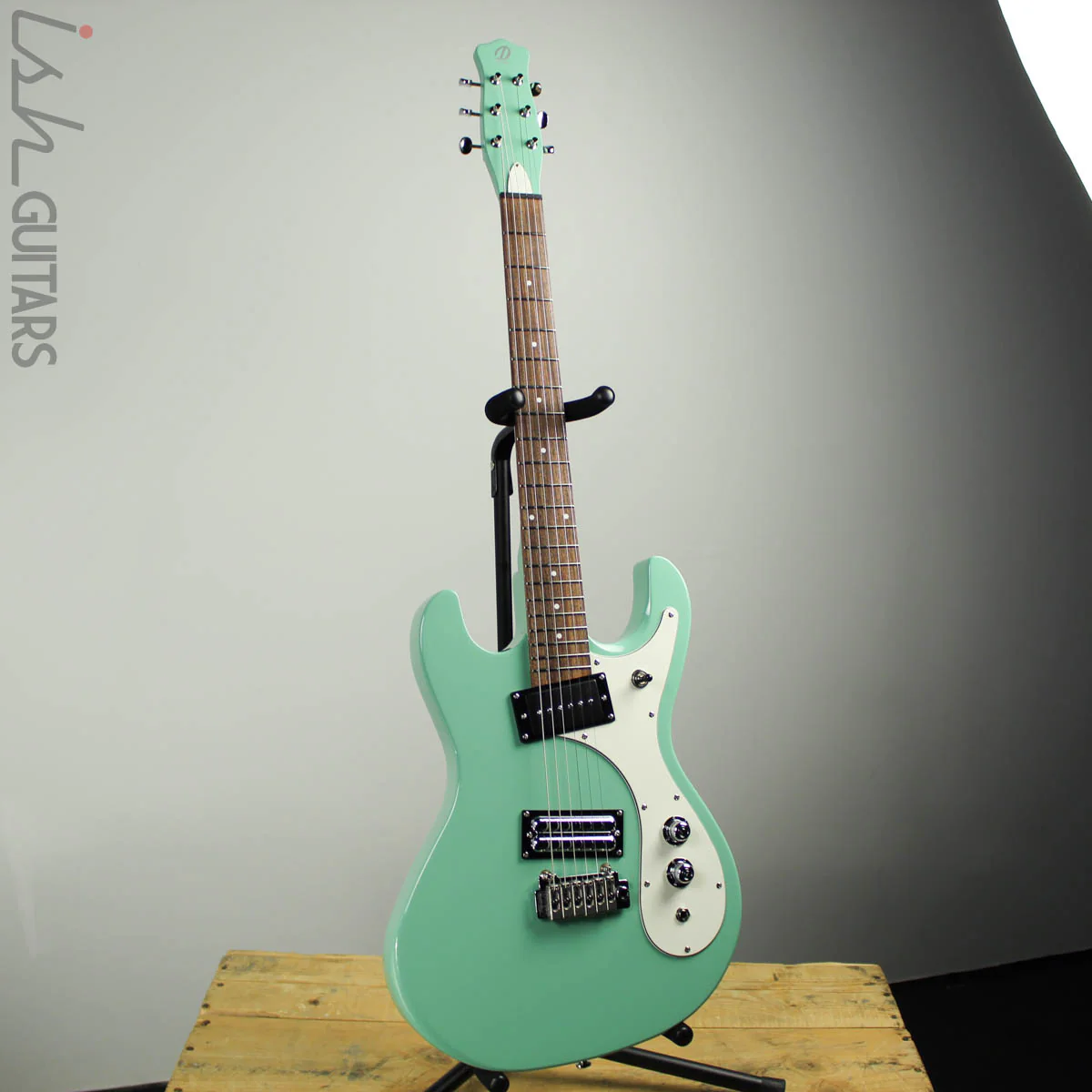 Danelectro ‘64XT Vintage Aqua - Image 2