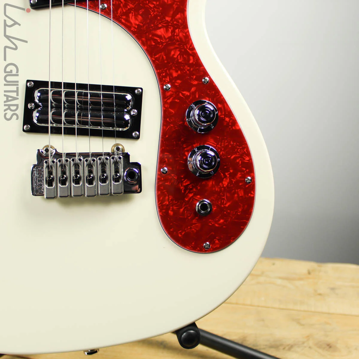 Danelectro ‘64XT Vintage Cream - Image 4