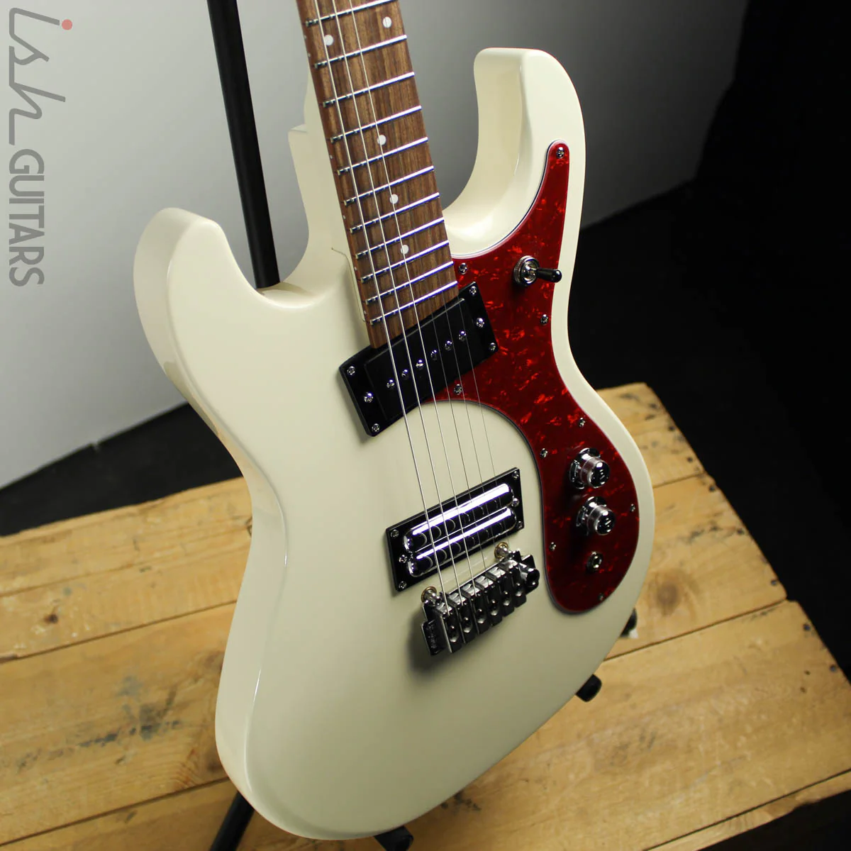 Danelectro ‘64XT Vintage Cream - Image 7