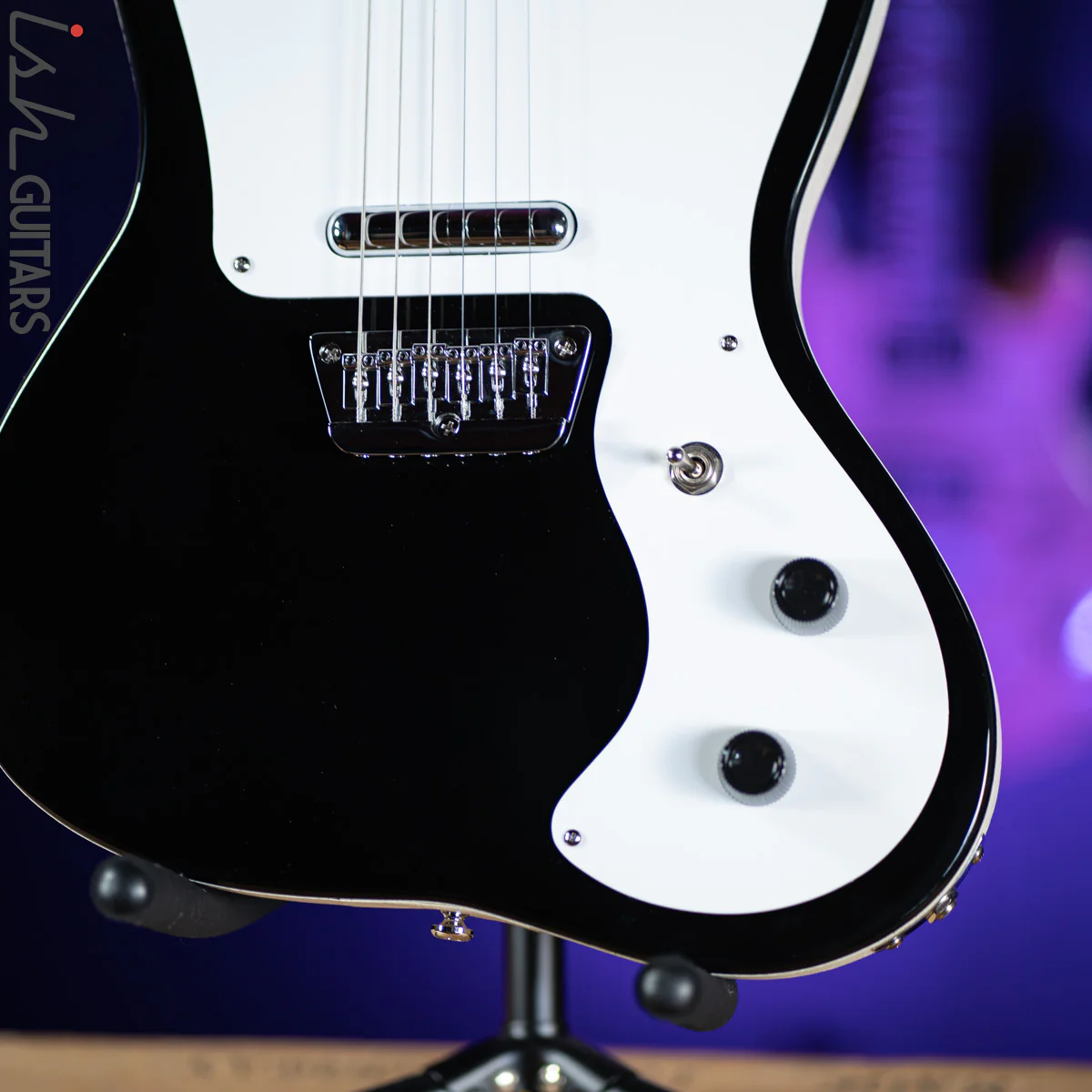 Danelectro '67 Dano Electric Guitar Black - Image 5