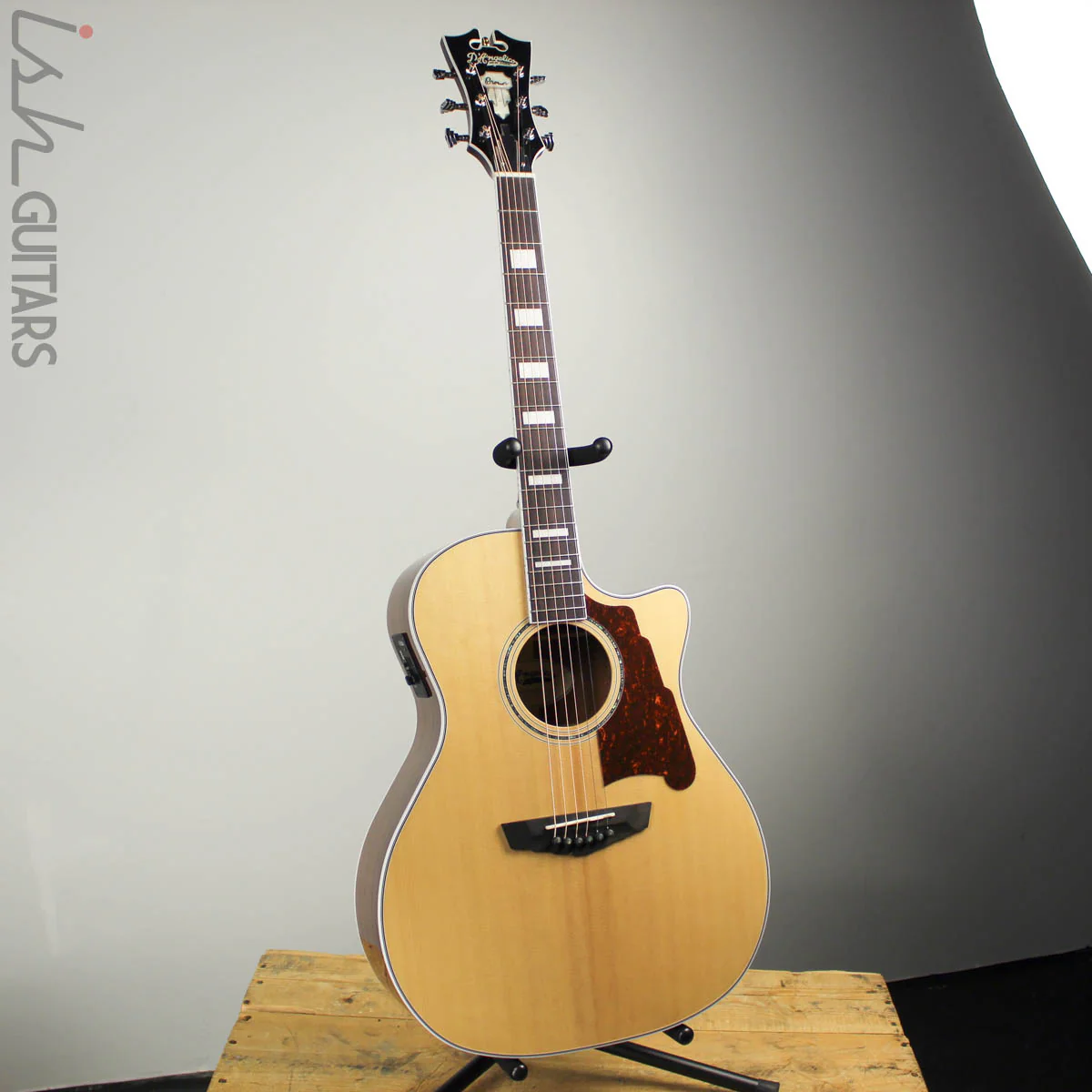 D'angelico Premier Gramercy Natural Acoustic Electric Guitar DAPG200 Natural - Image 2