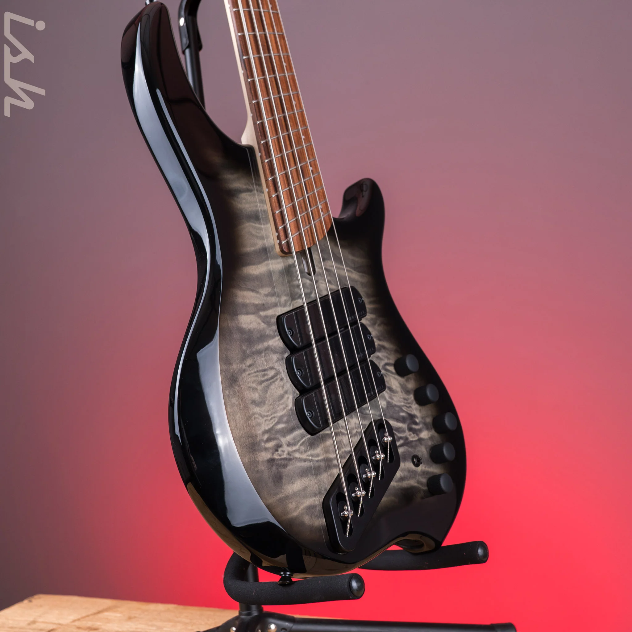 Dingwall Combustion 5-String Bass 2-Tone Blackburst Pau Ferro Fretboard - Image 3