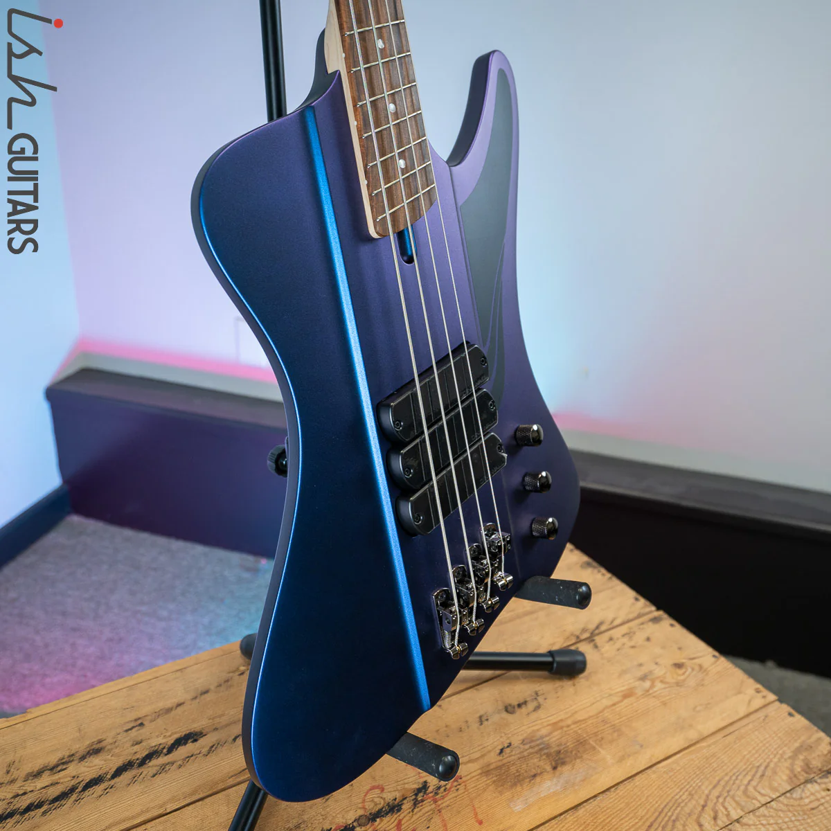 Dingwall D-ROC 4-String Standard Matte Blue to Purple Colorshift - Image 5