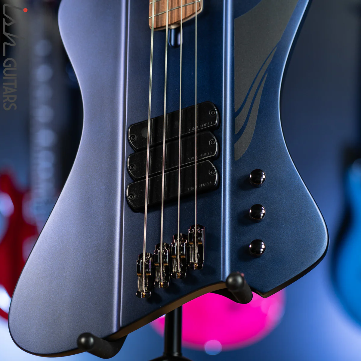 Dingwall D-Roc Standard 4-String Matte Blue to Purple Colorshift - Image 4