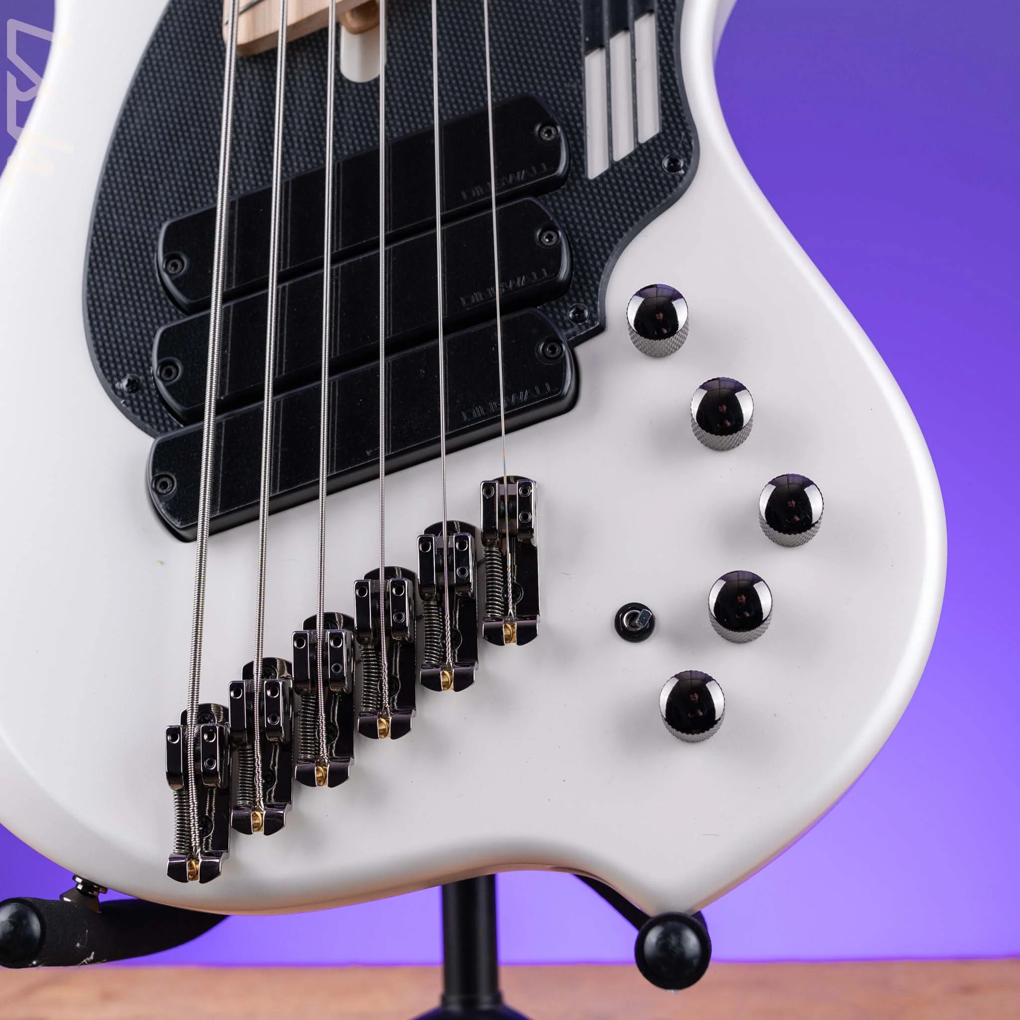 Dingwall NG-3 6-String Bass Matte Ducati Pearl White - Image 4