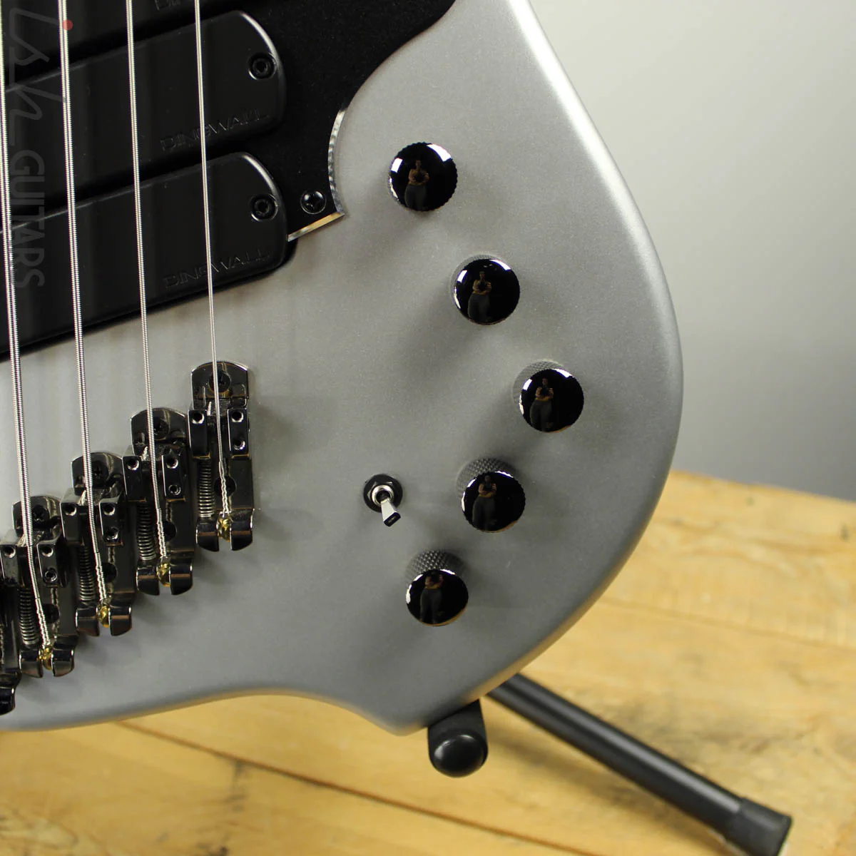 Dingwall NG3 Darkglass 10th Anniversary Limited Edition B-STOCK - Image 4