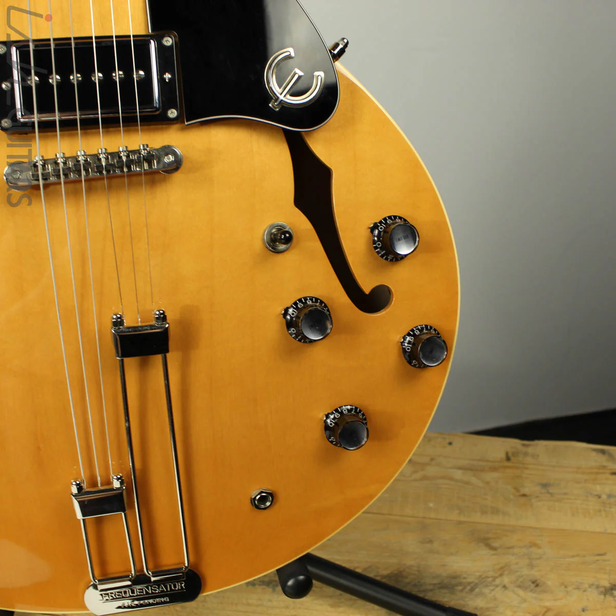2007 Epiphone Valensi Riviera P94 Elitist Antique Natural - Image 4