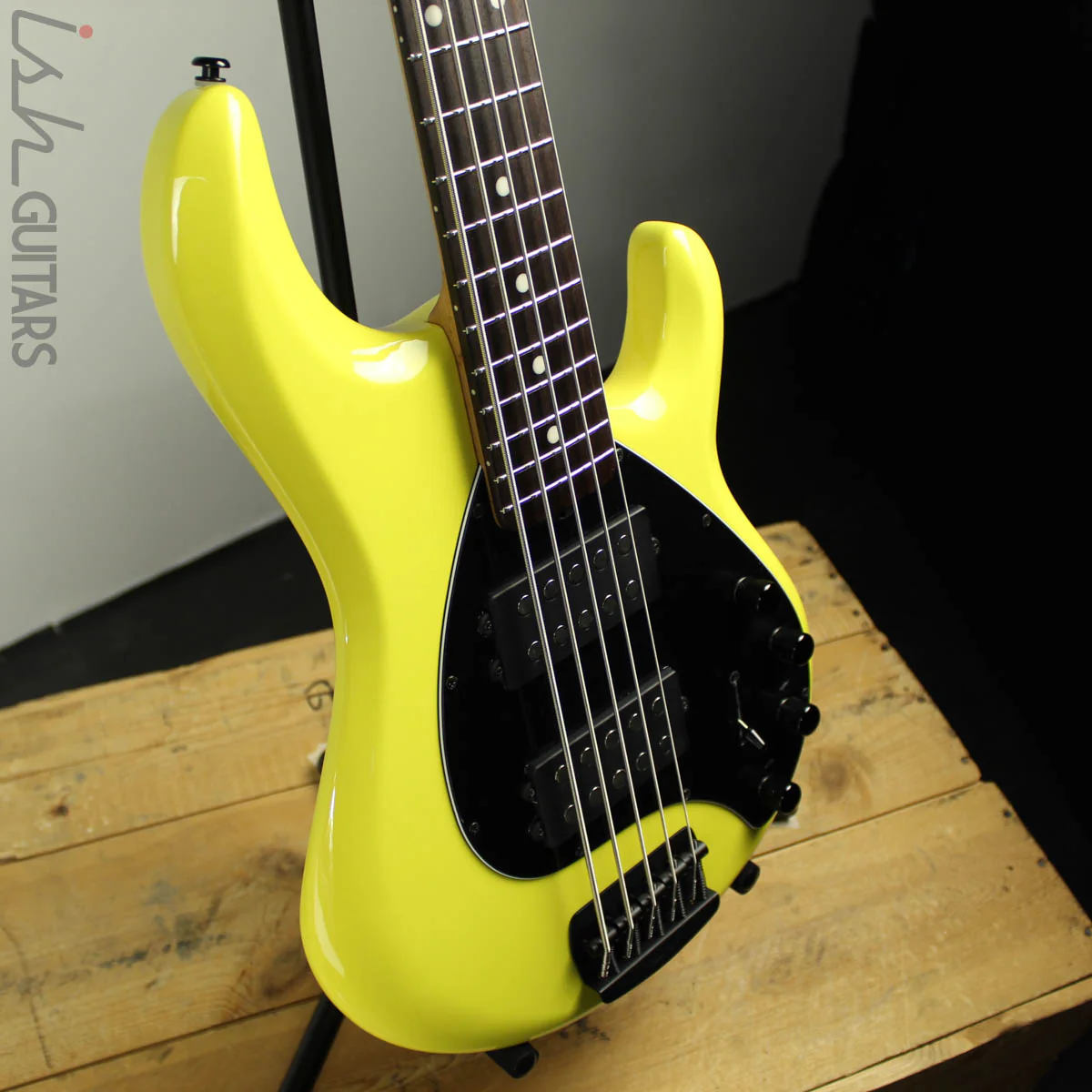 Ernie Ball Music Man StingRay 5 HH Special HD Yellow - Image 4