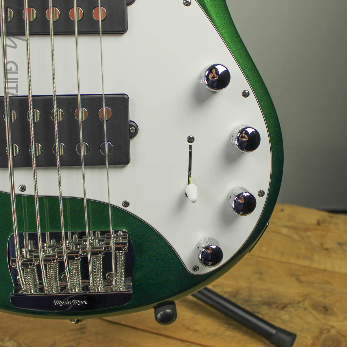 Ernie Ball Music Man StingRay Special 5HH Charging Green - Image 3