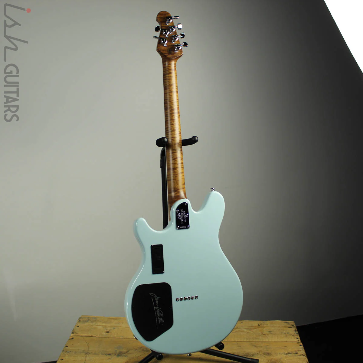 Ernie Ball Music Man BFR Valentine Baby Blue Limited Edition - Image 7