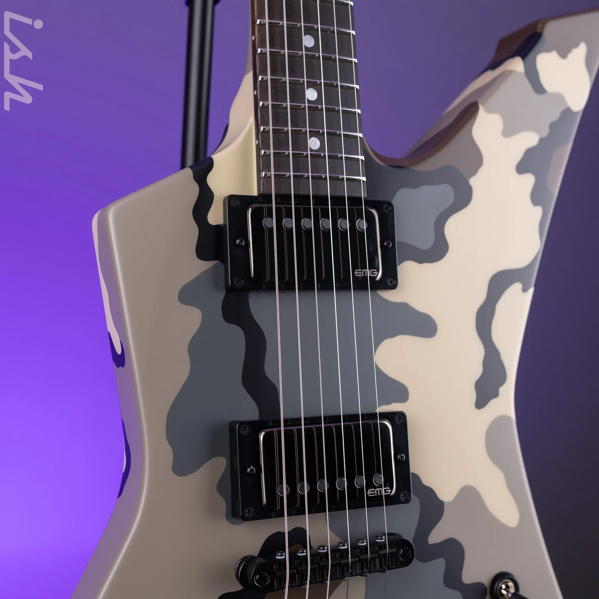 ESP Snakebyte Camo James Hetfield Signature Electric Guitar - Image 4