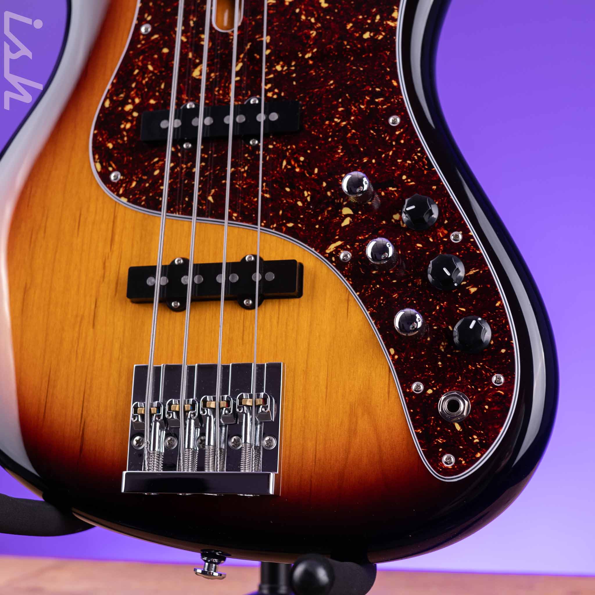 F Bass VF4-J Fretless Sunburst - Image 4
