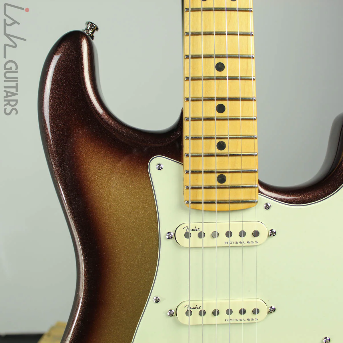 2019 Fender American Ultra Stratocaster Mocha Burst - Image 3