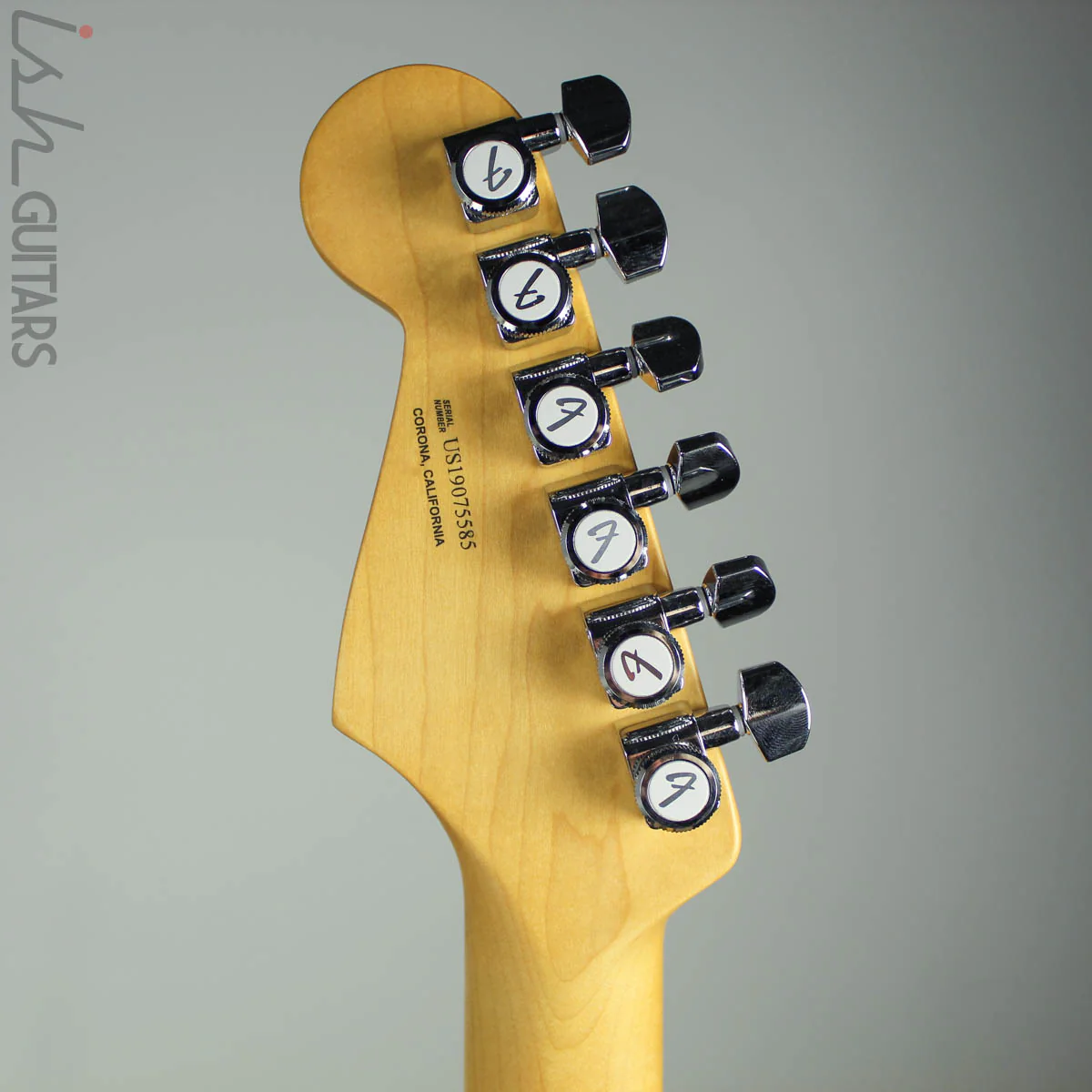 2019 Fender American Ultra Stratocaster Mocha Burst - Image 9