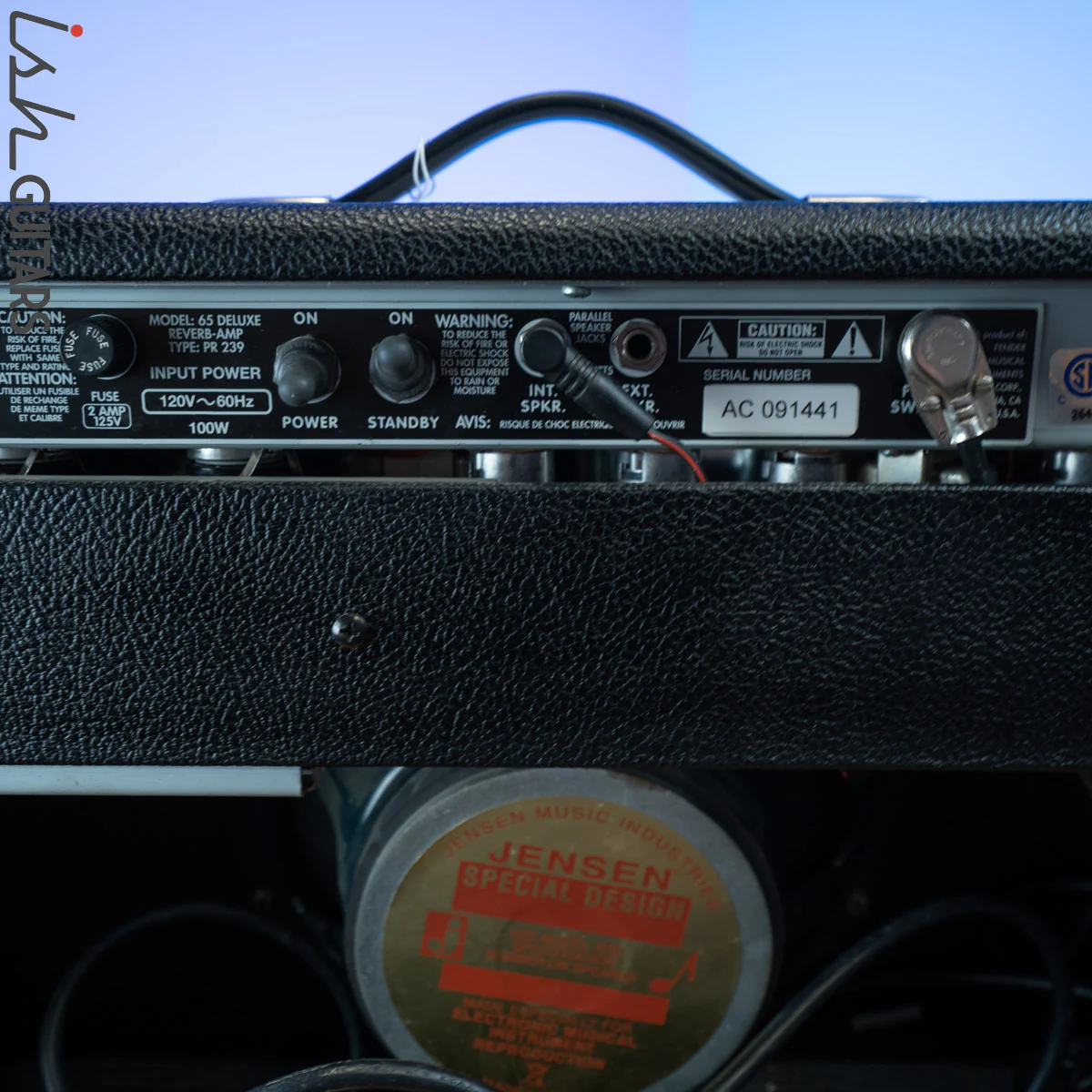 Fender 65' Deluxe Reverb Reissue - Image 11