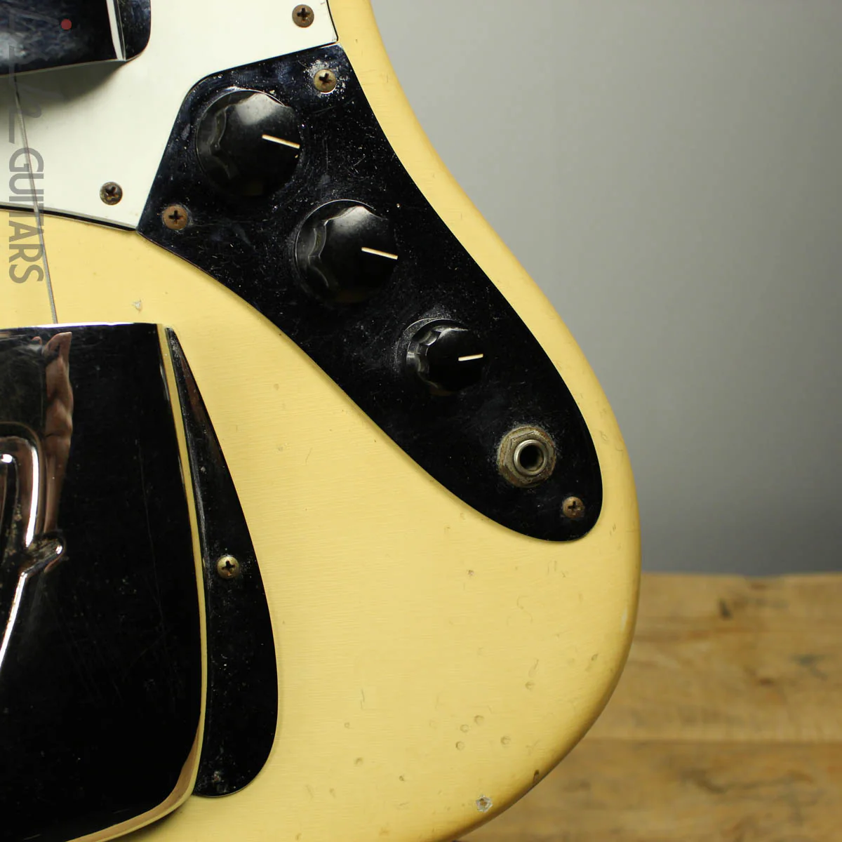 1976 Fender Jazz Bass Rare Olympic White - Image 6