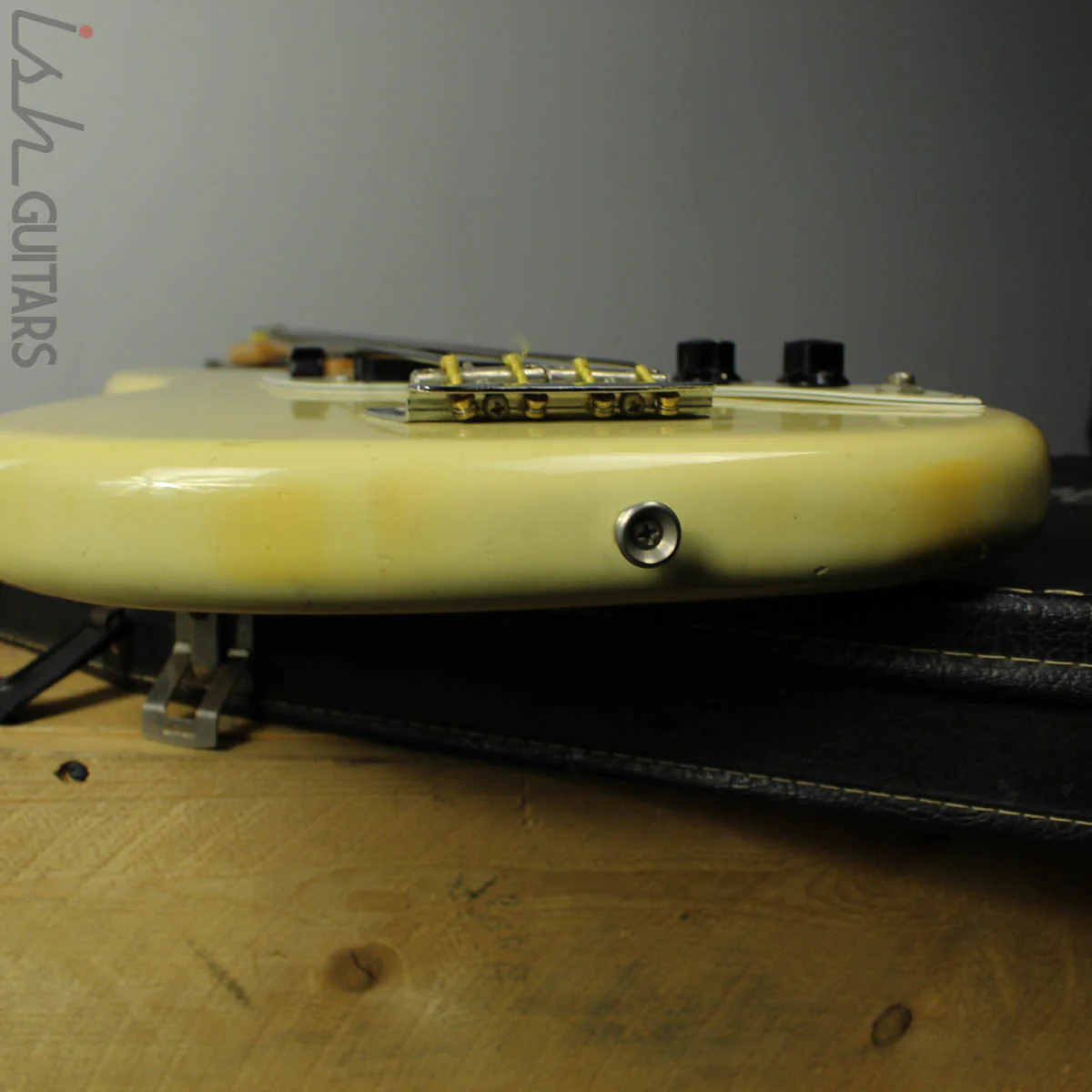 1976 Fender Musicmaster Bass Short Scale Olympic White w/OHSC - Image 20