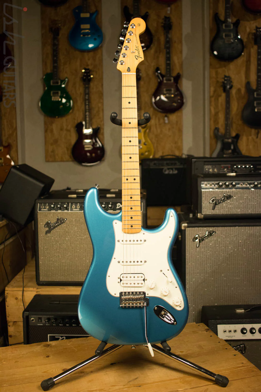 Fender Stratocaster HSS MIM BLUE - Image 2