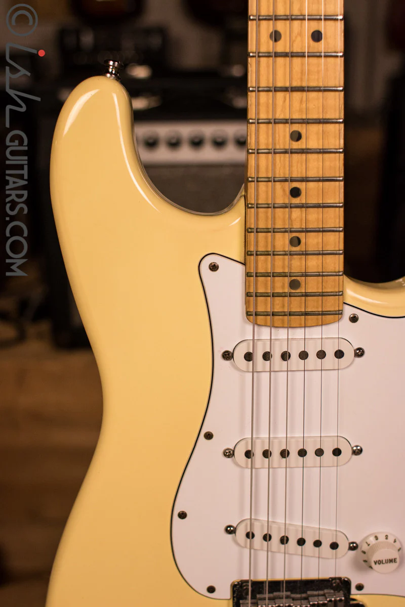 Fender USA Stratocaster 90's Rare Color [Used] - Image 3