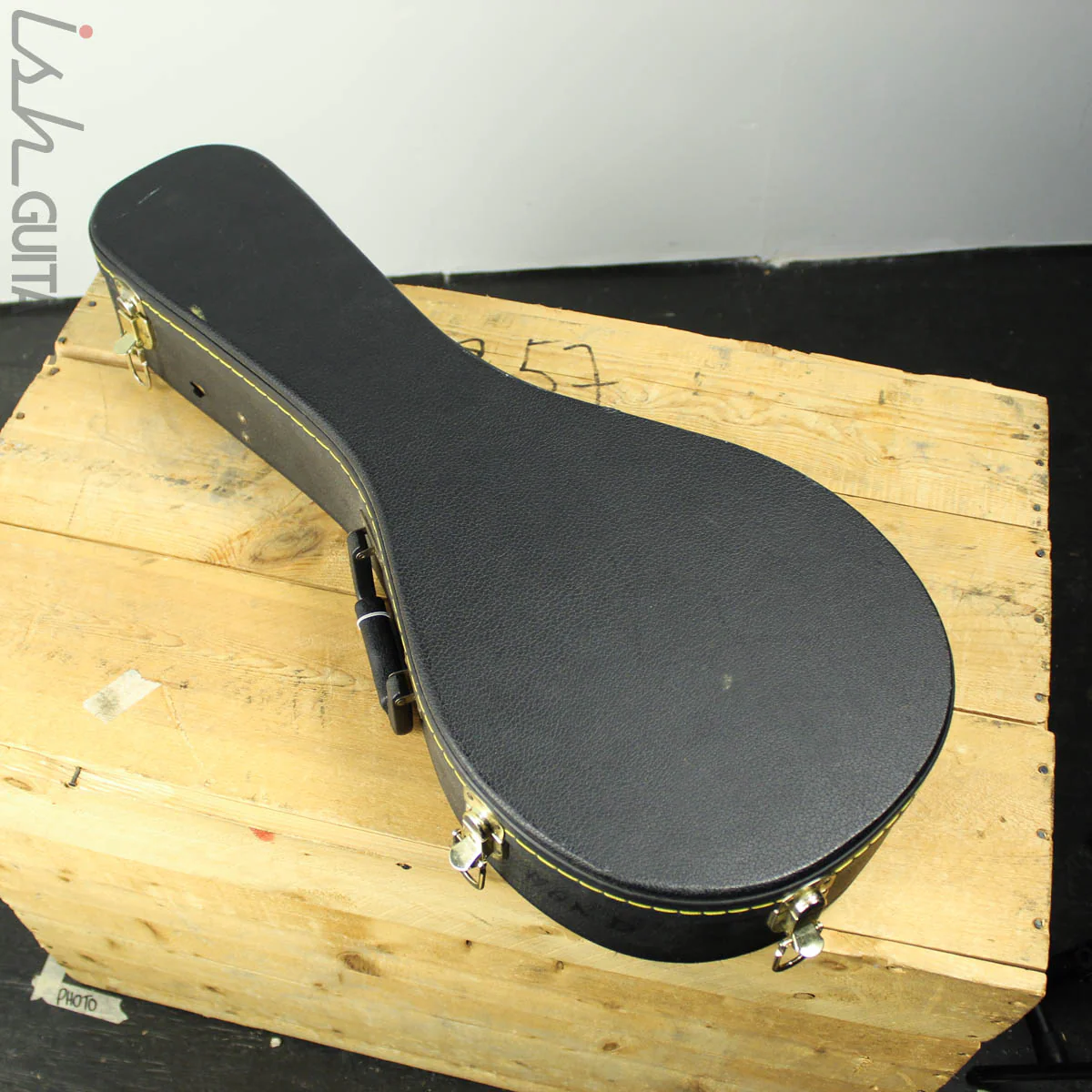 1930s Vintage Gibson A50 Mandolin - Image 15