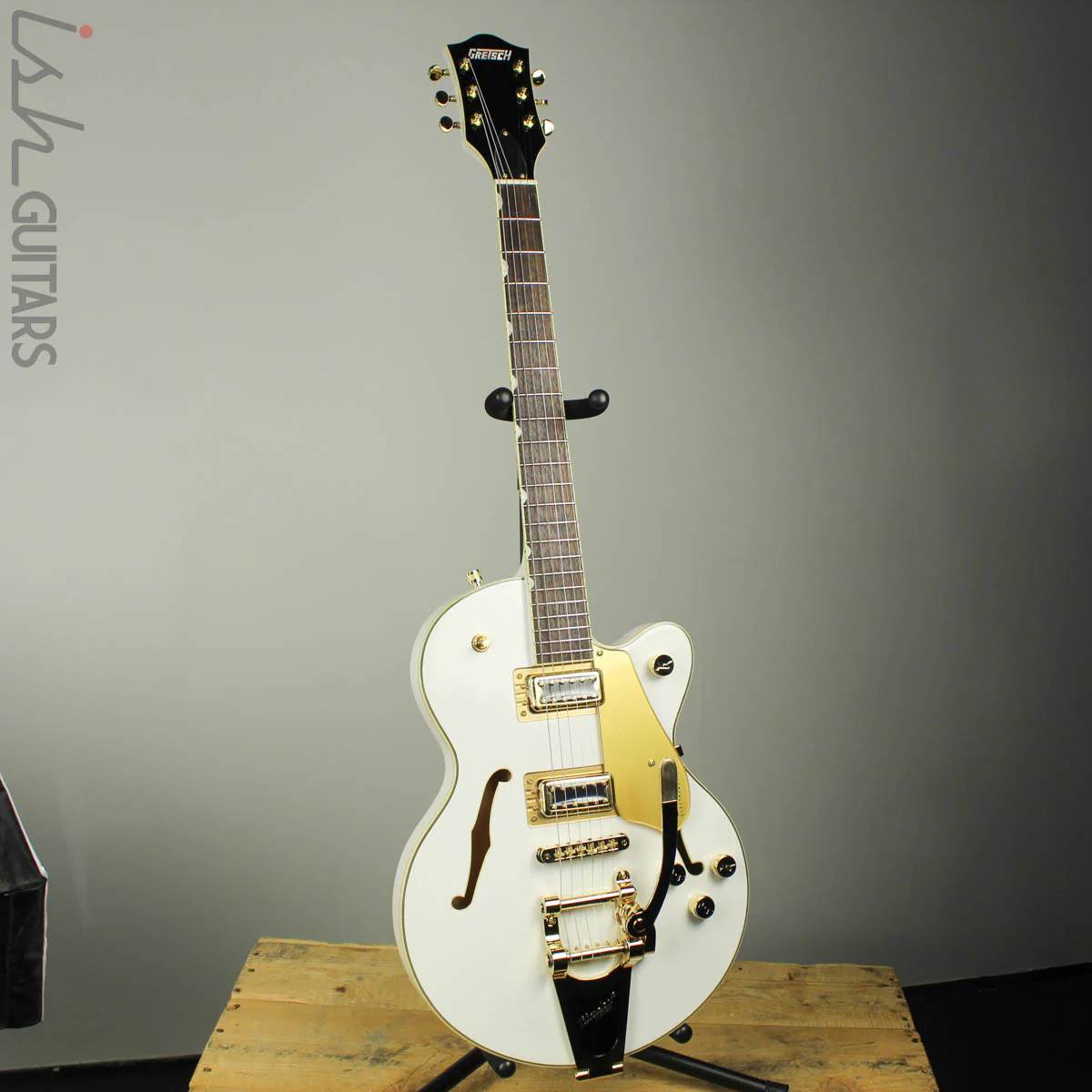 Gretsch G5655TG Limited Edition Electromatic Gold Hardware Snow Crest White - Image 2