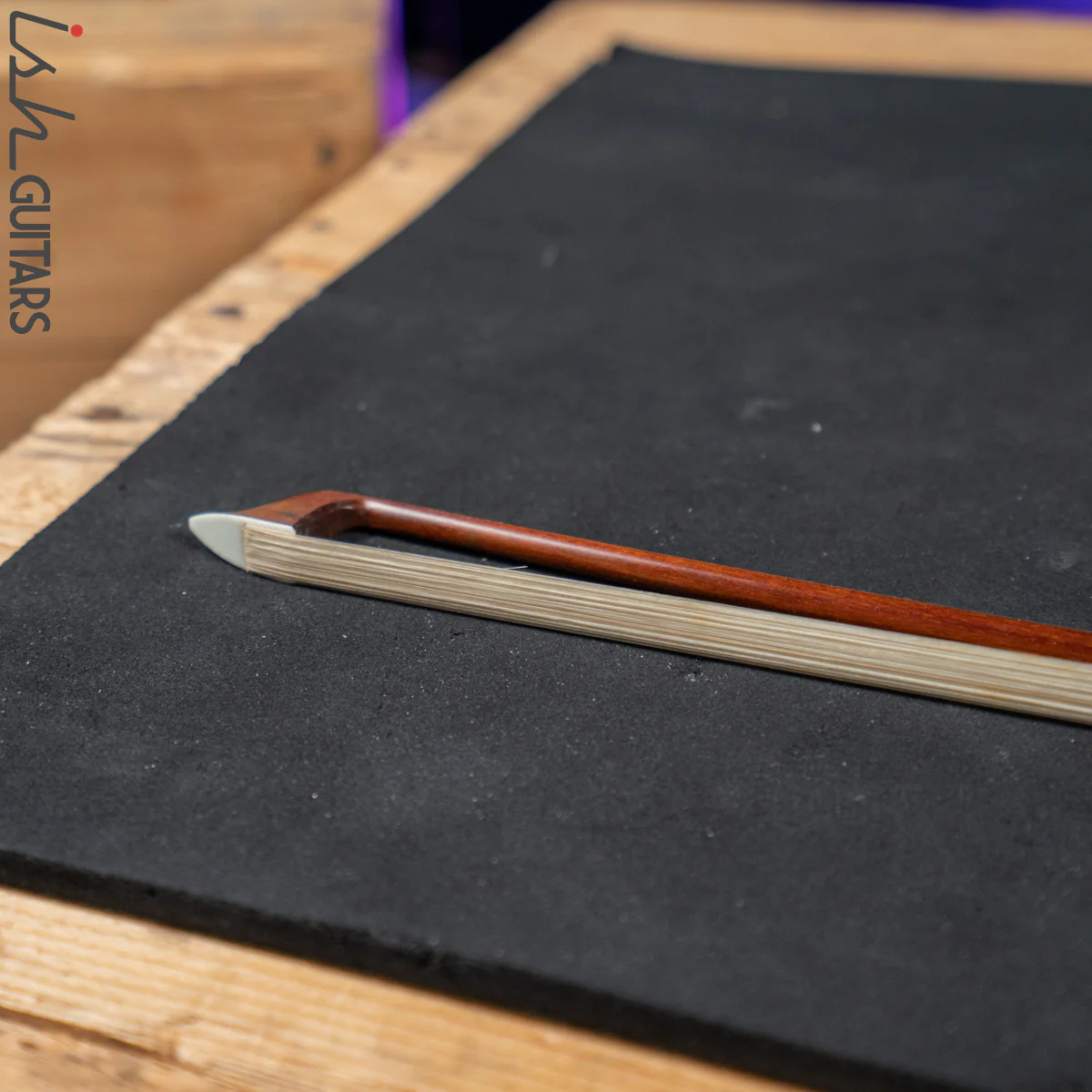 Guy Laurent Workshop Pernambuco Violin Bow - 4/4 size - Round Stick - Silver Mounted - Image 5