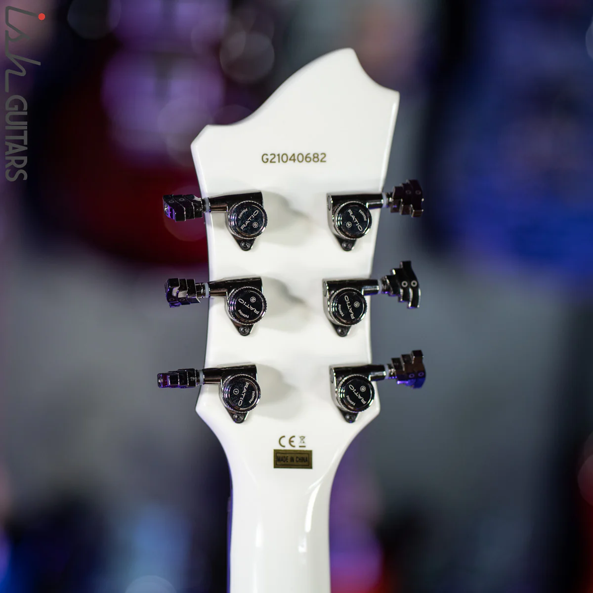 Hagstrom Fantomen Custom White Gloss Electric Guitar - Image 13