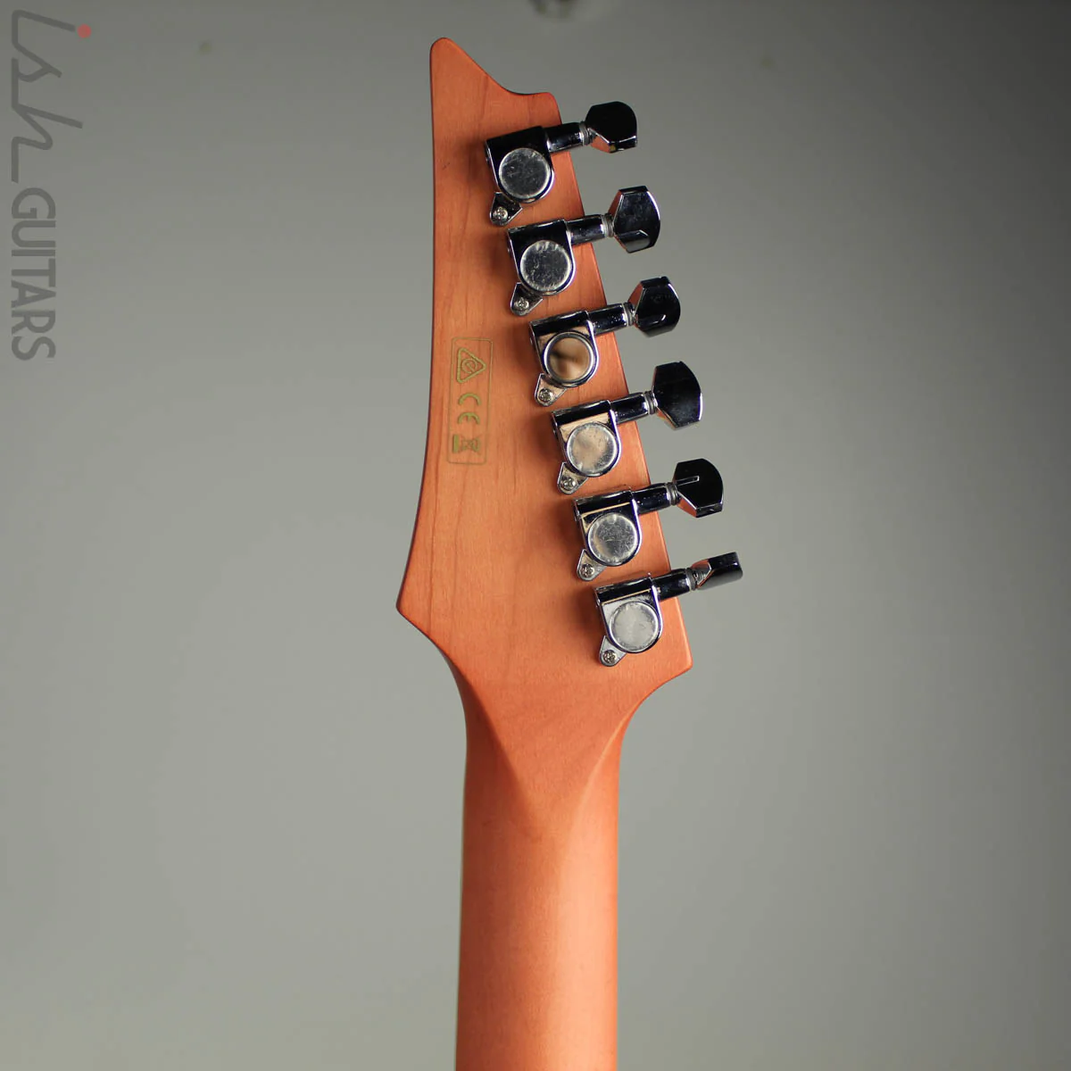 Ibanez ALT30 Altstar Red Coral Sunburst - Image 11